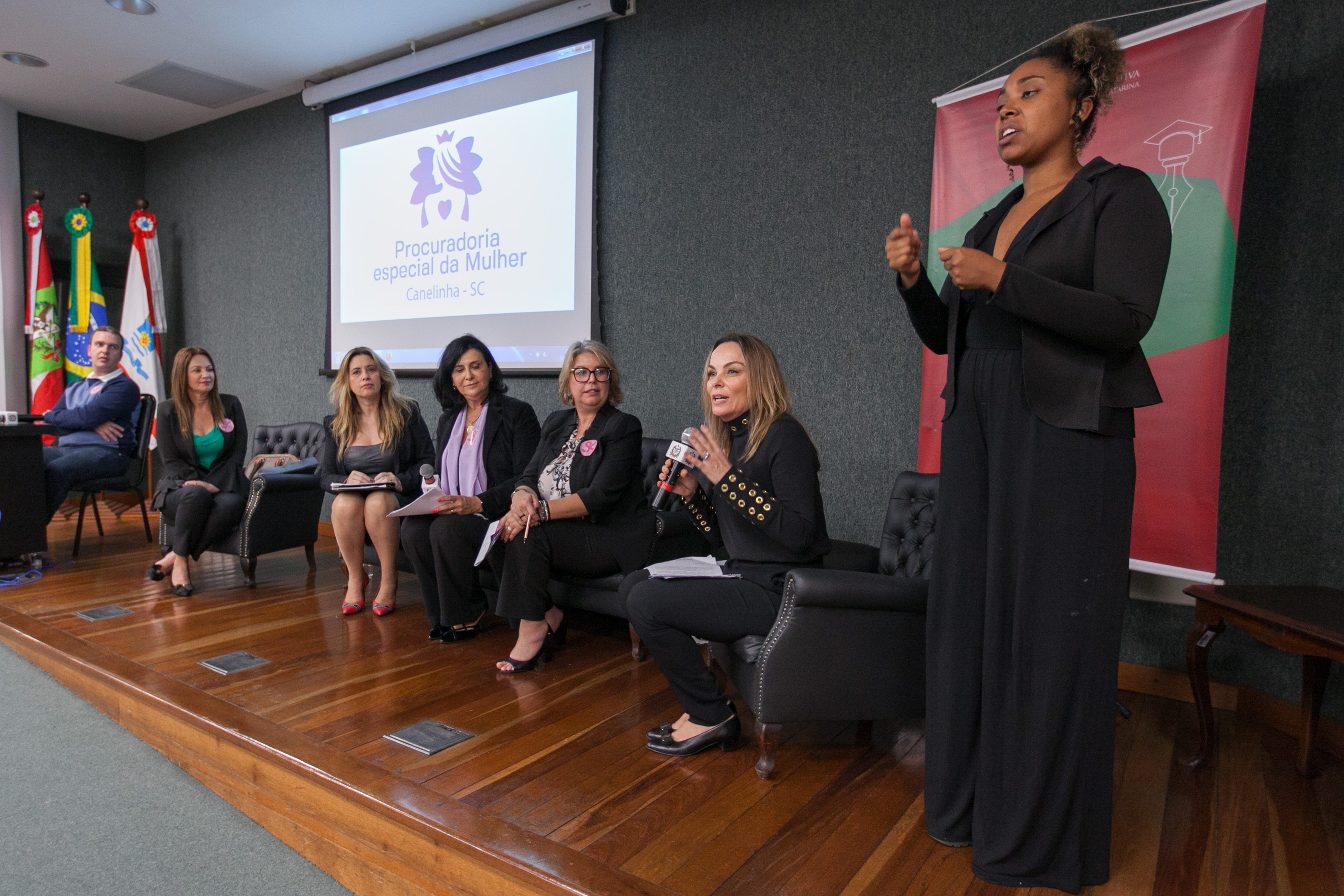 OFICINA – Procuradoria da Mulher – Congresso de Liderança Política Feminina