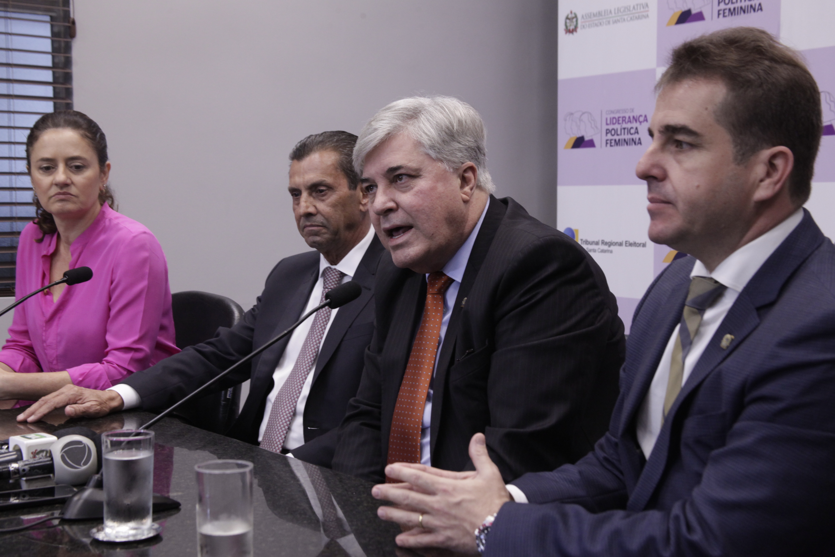 Coletiva Congresso Liderança Feminina na Política
