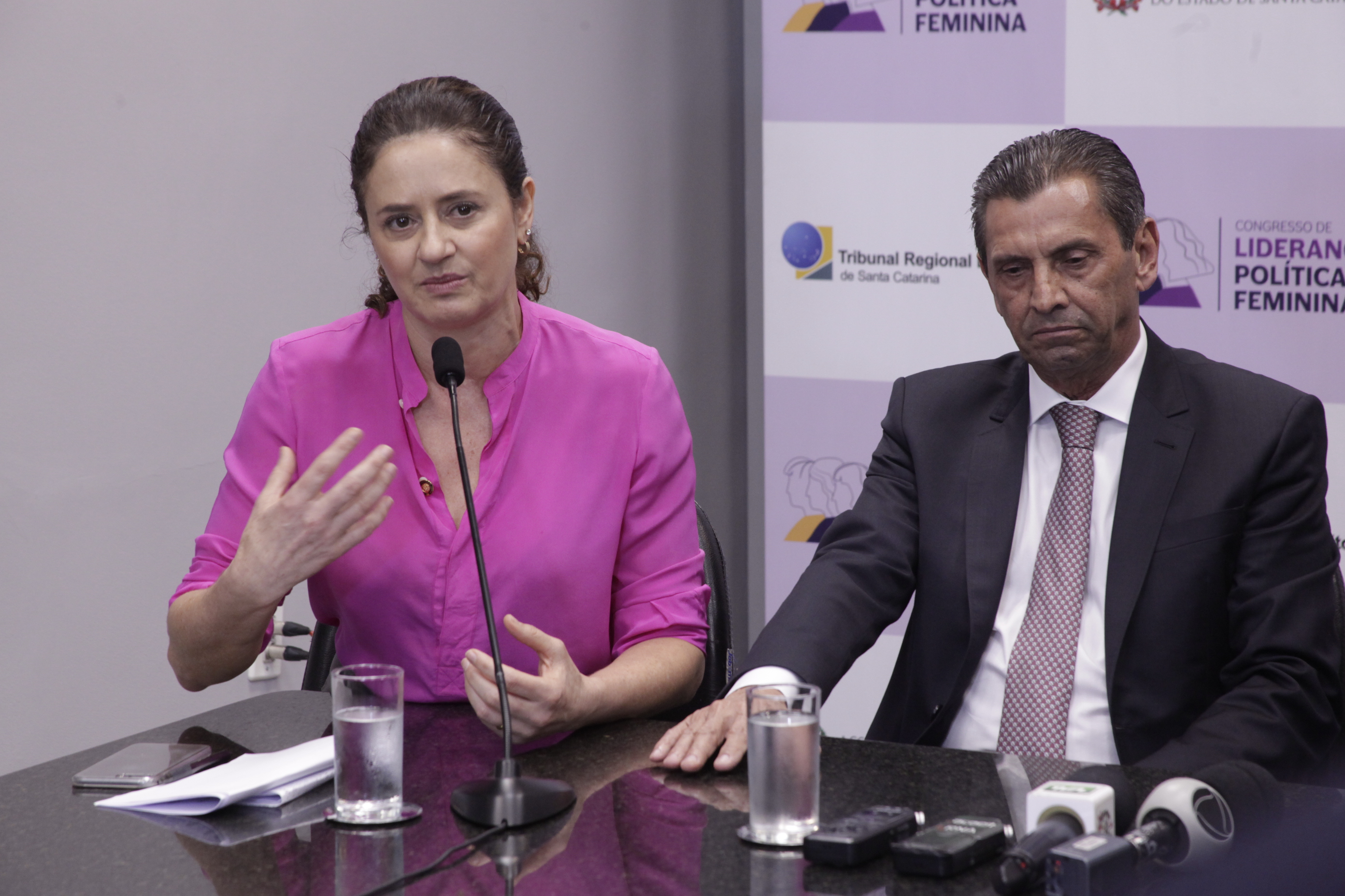 Coletiva Congresso Liderança Feminina na Política