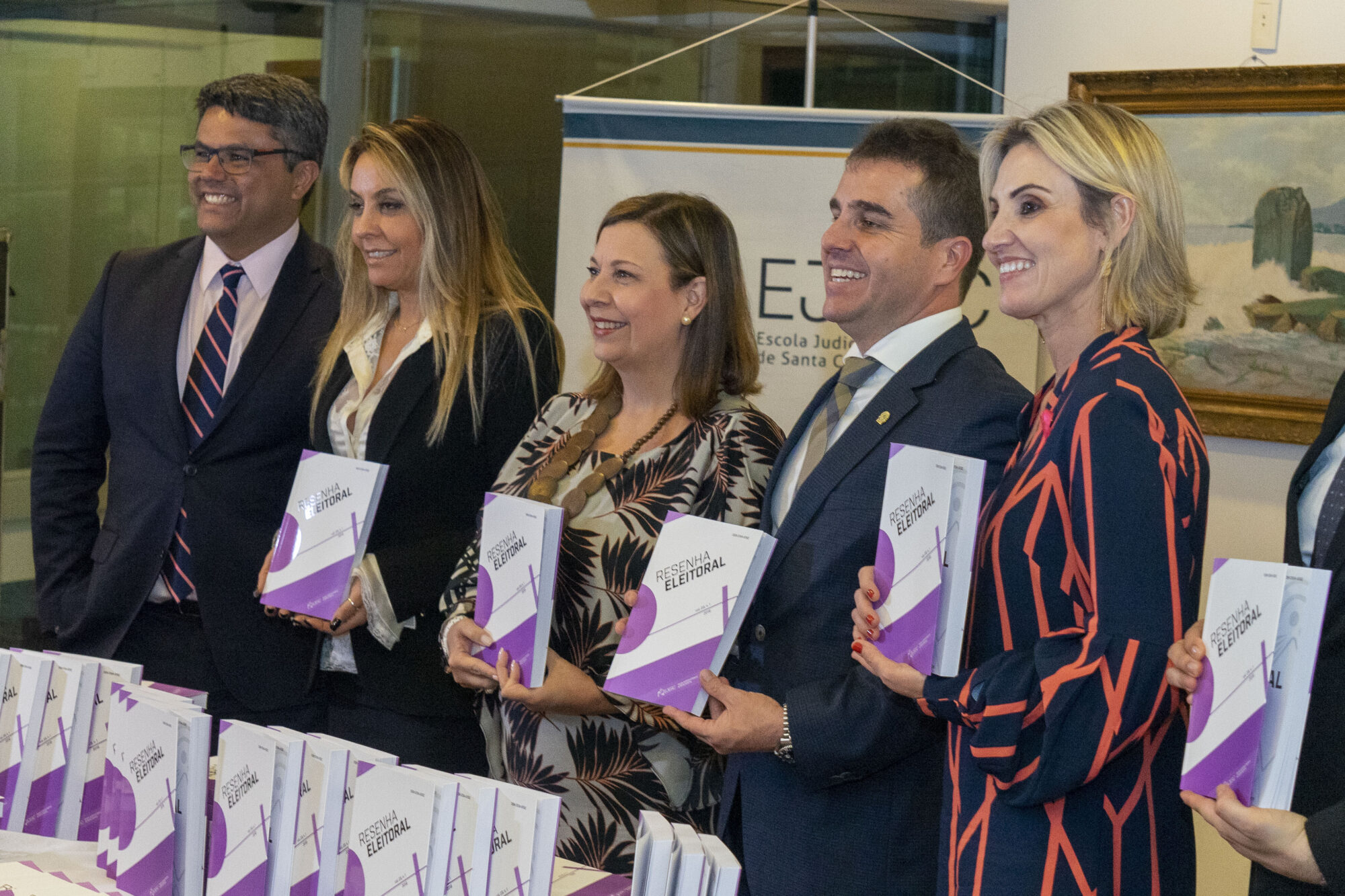 Revista jurídica tem edição voltada à participação feminina na política