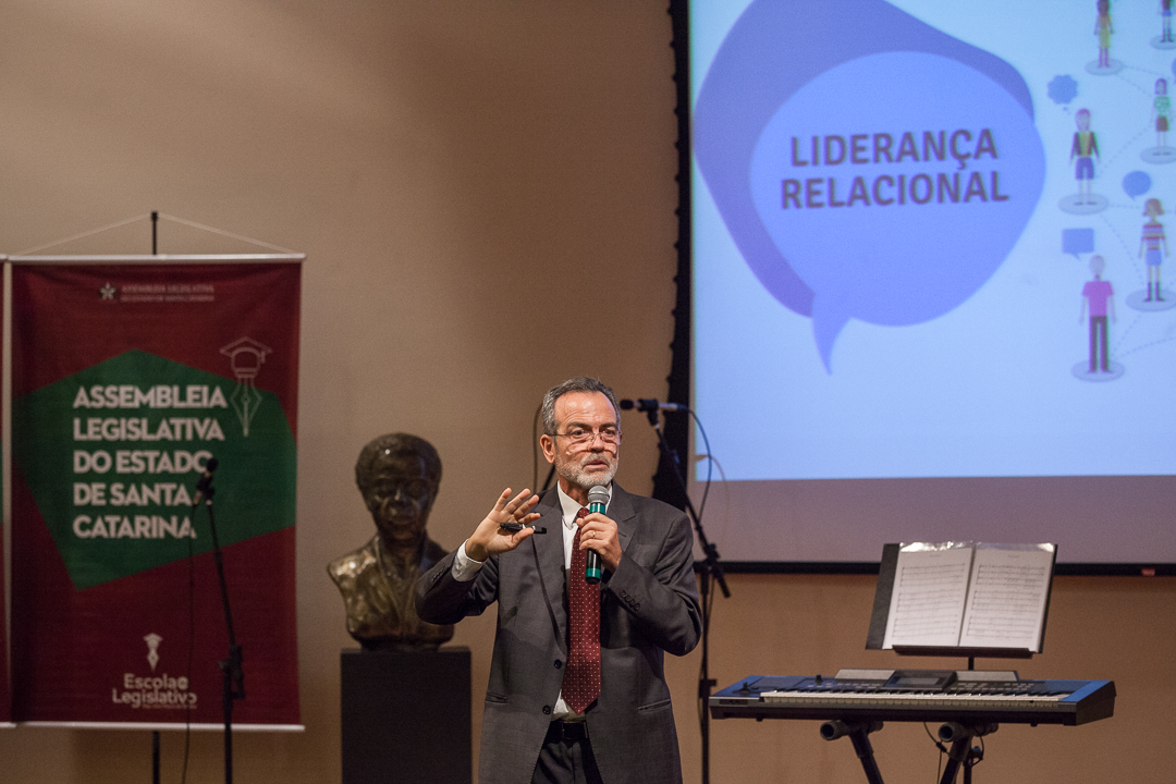 Professor Cristiano José Castro de Almeida Cunha