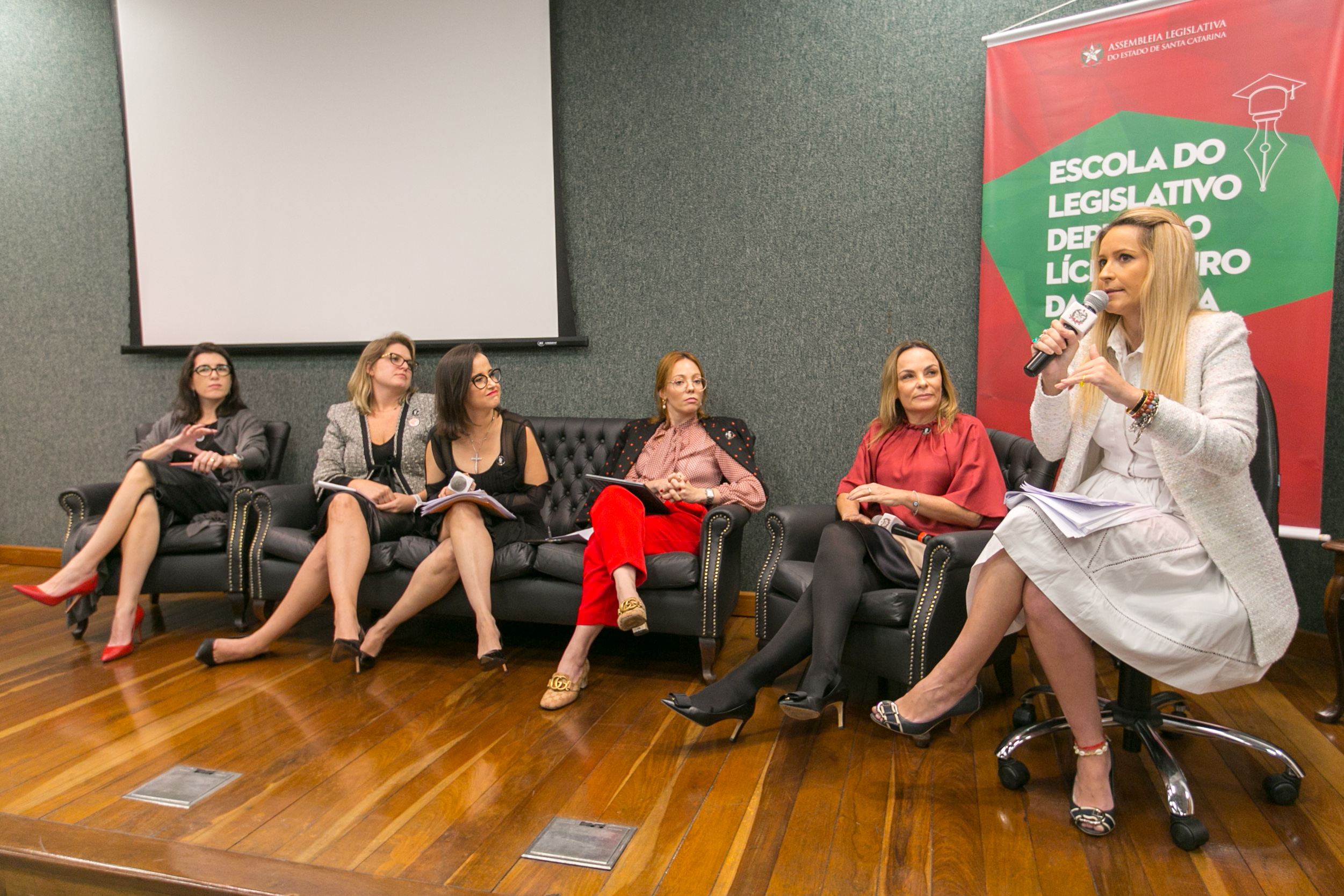 OFICINA – Elas Pedem Vista – Congresso de Liderança Política Feminina