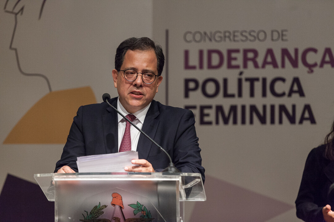 Congresso aprova moção pela paridade de vagas nos legislativos