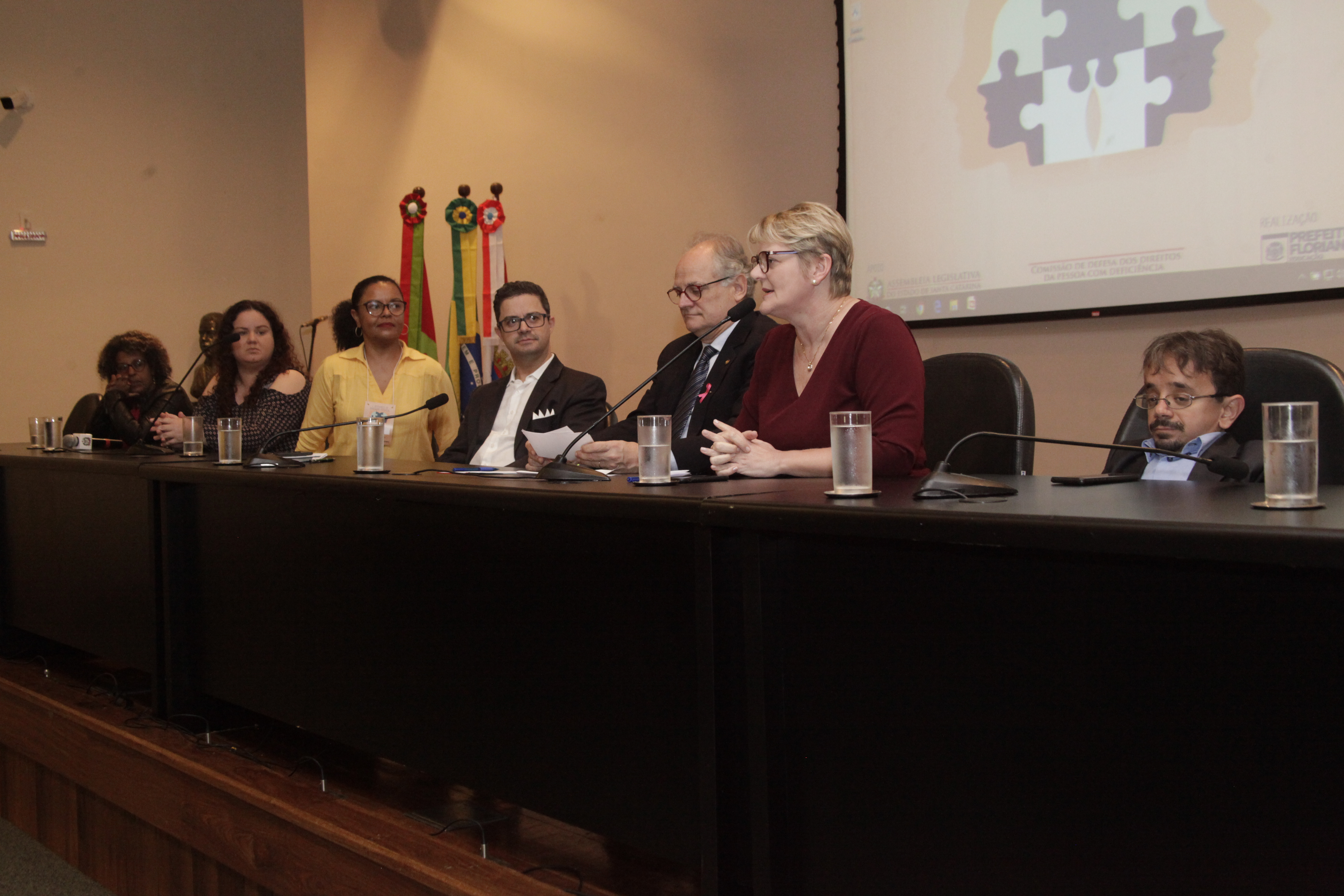 Seminário Municipal de Educação Especial Entrelaçando o Politico e o Pedagógico