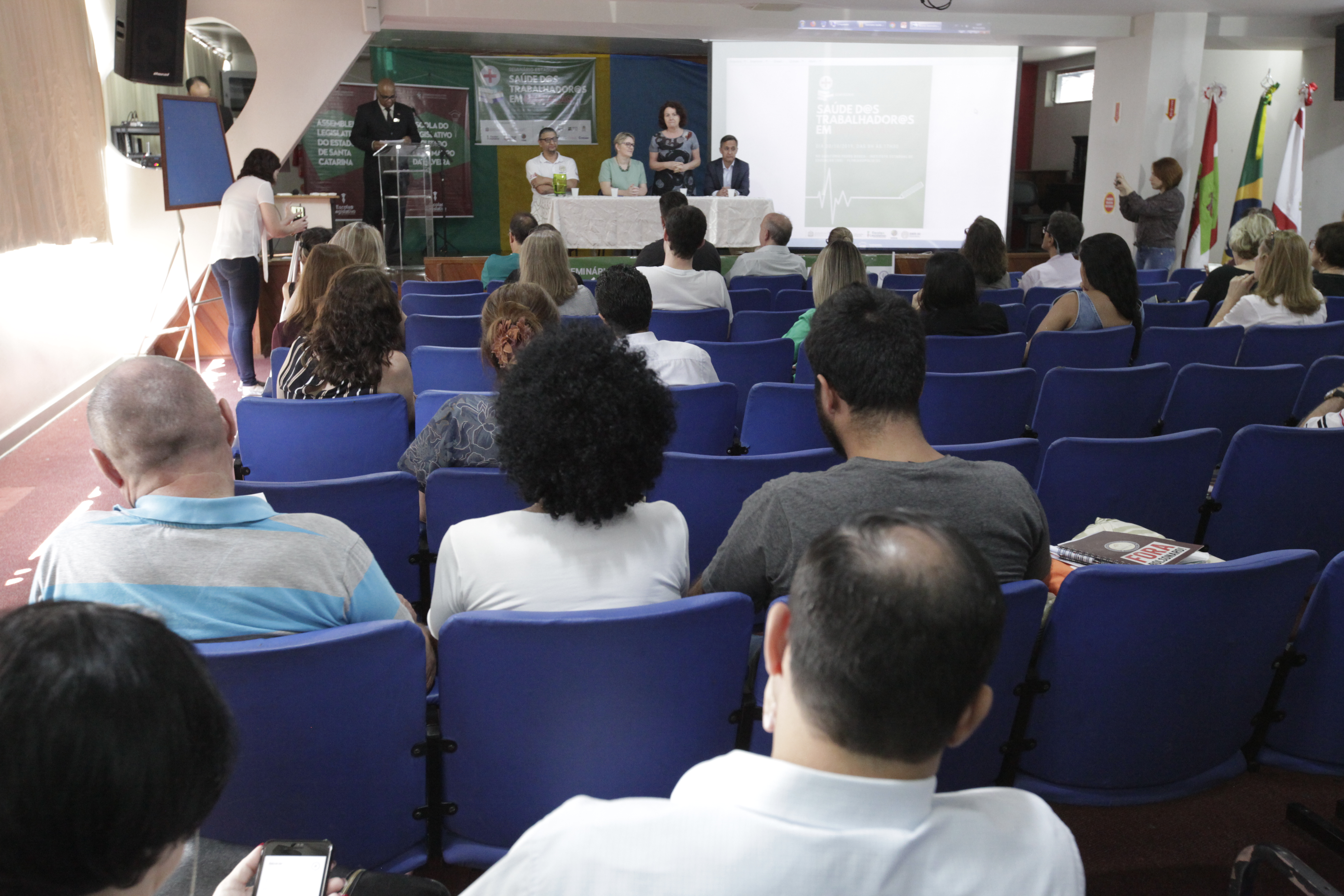 Seminário _ Saúde dos Trabalhadores em Educação