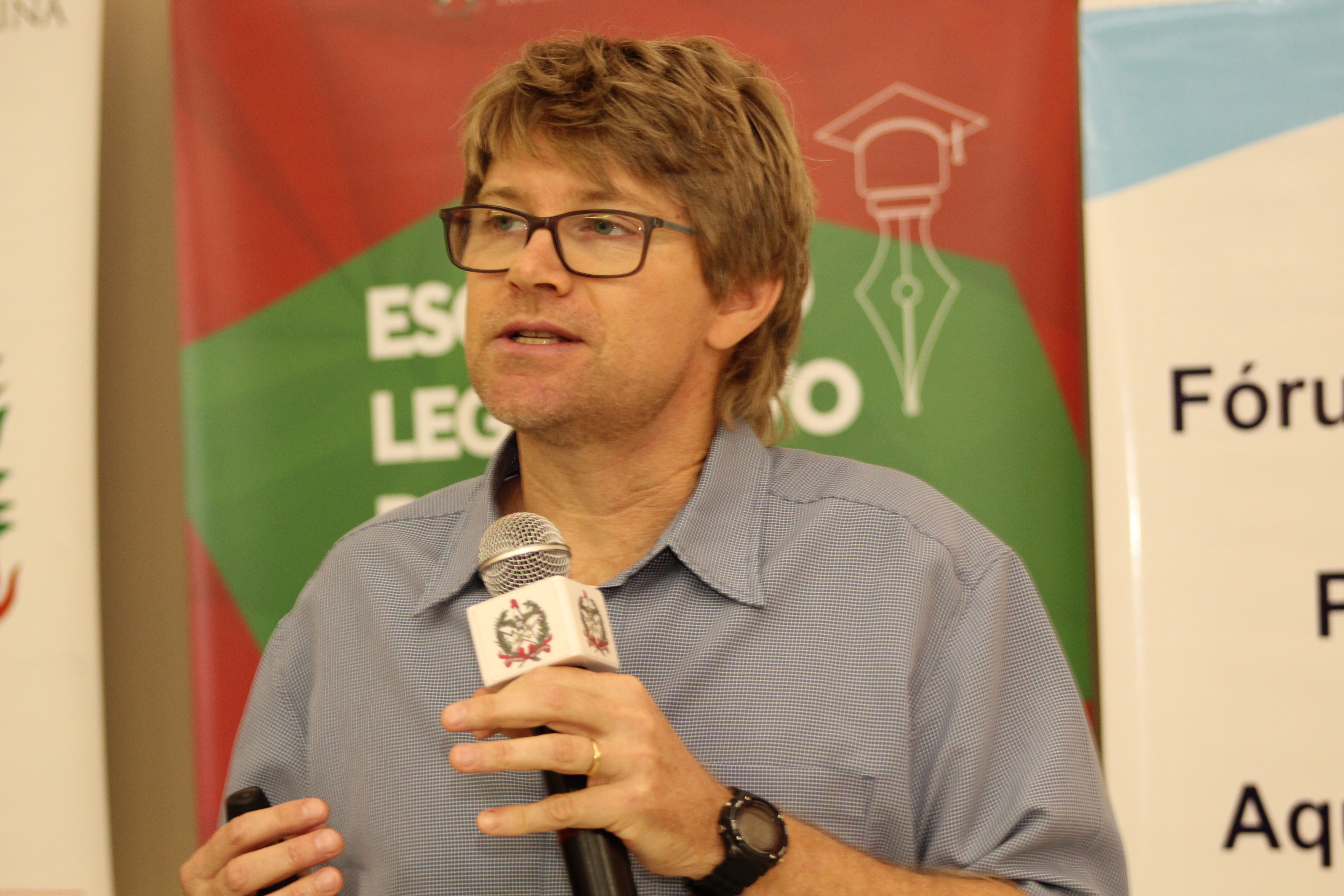 Seminário Sociedade e Meio Ambiente - Professore Luciano Algusto Heinning, palestrante