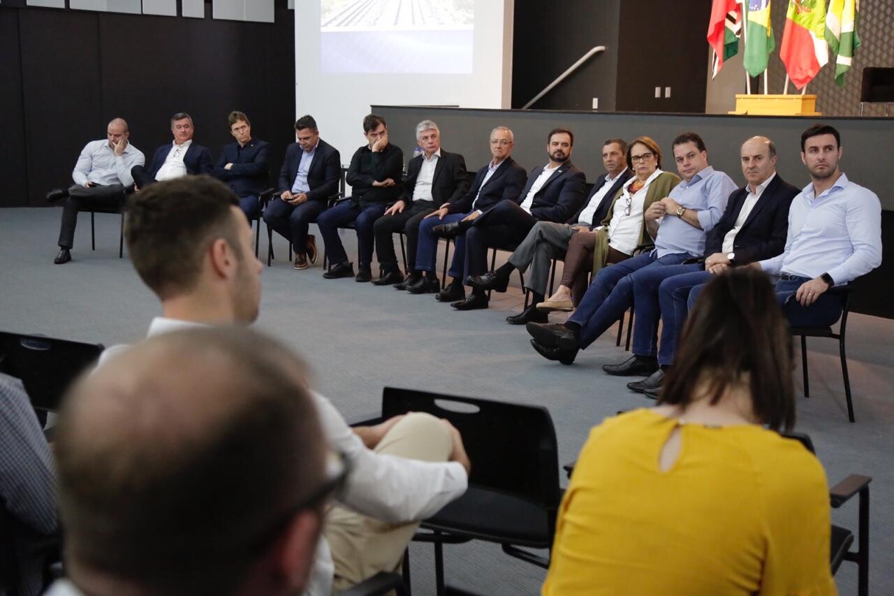 Bancada do Sul debate malha ferroviária da região e do estado
