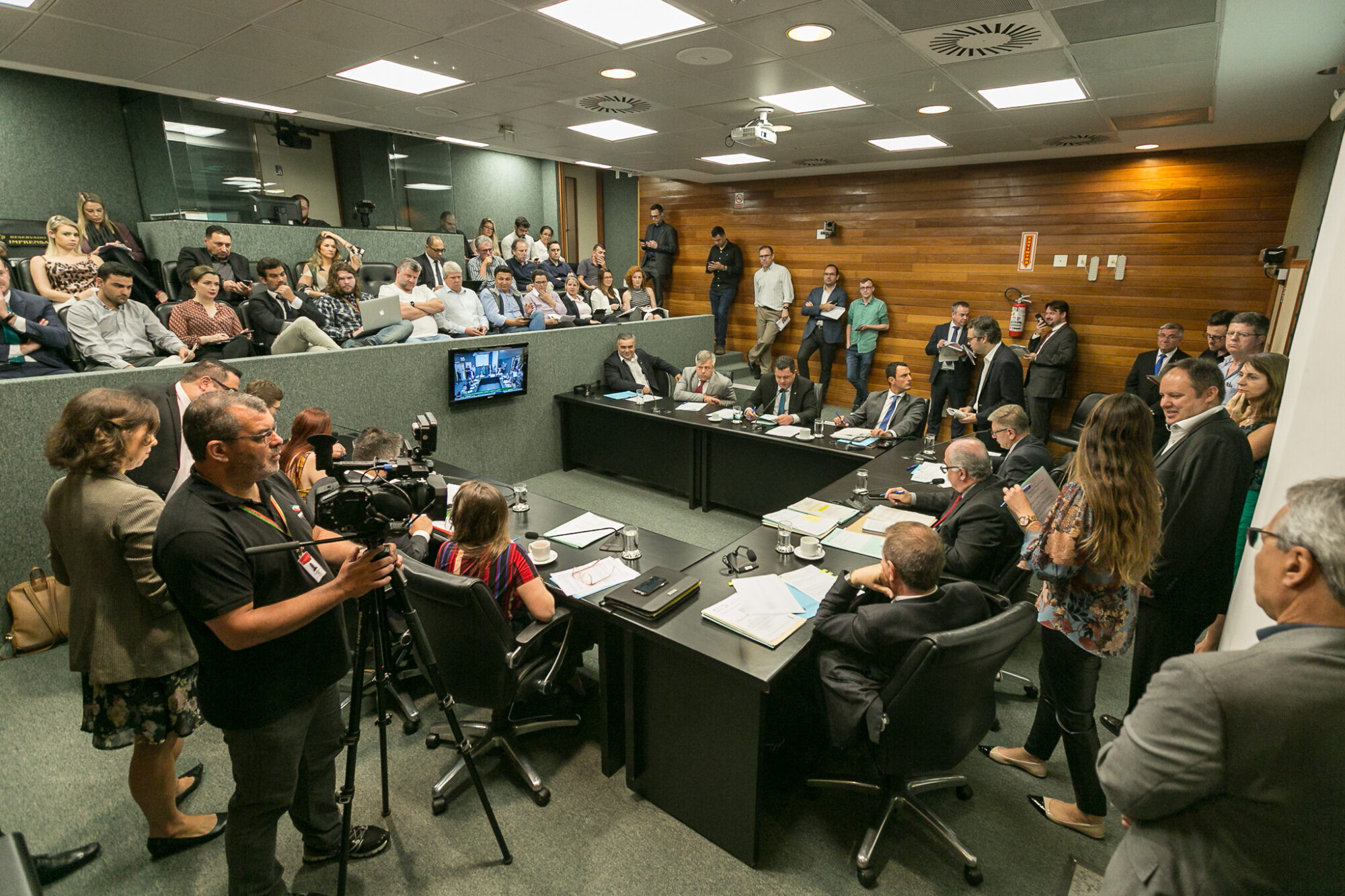 CCJ aprova semana de conscientização sobre riscos do fio cortante em pipas