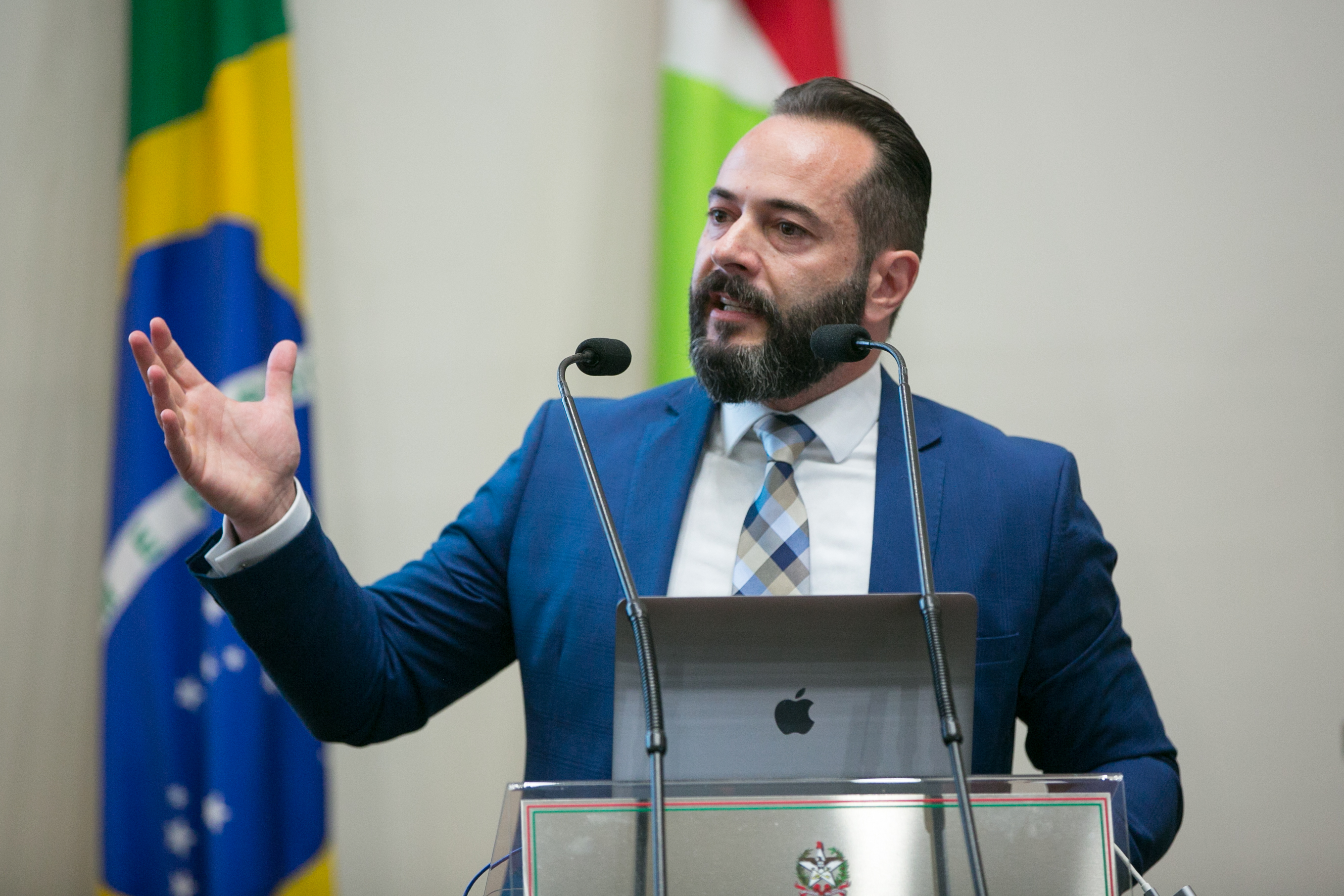 MINISTÉRIO PÚBLICO – Promotor Fernando da Silva Comin apresenta Relatório de atividades