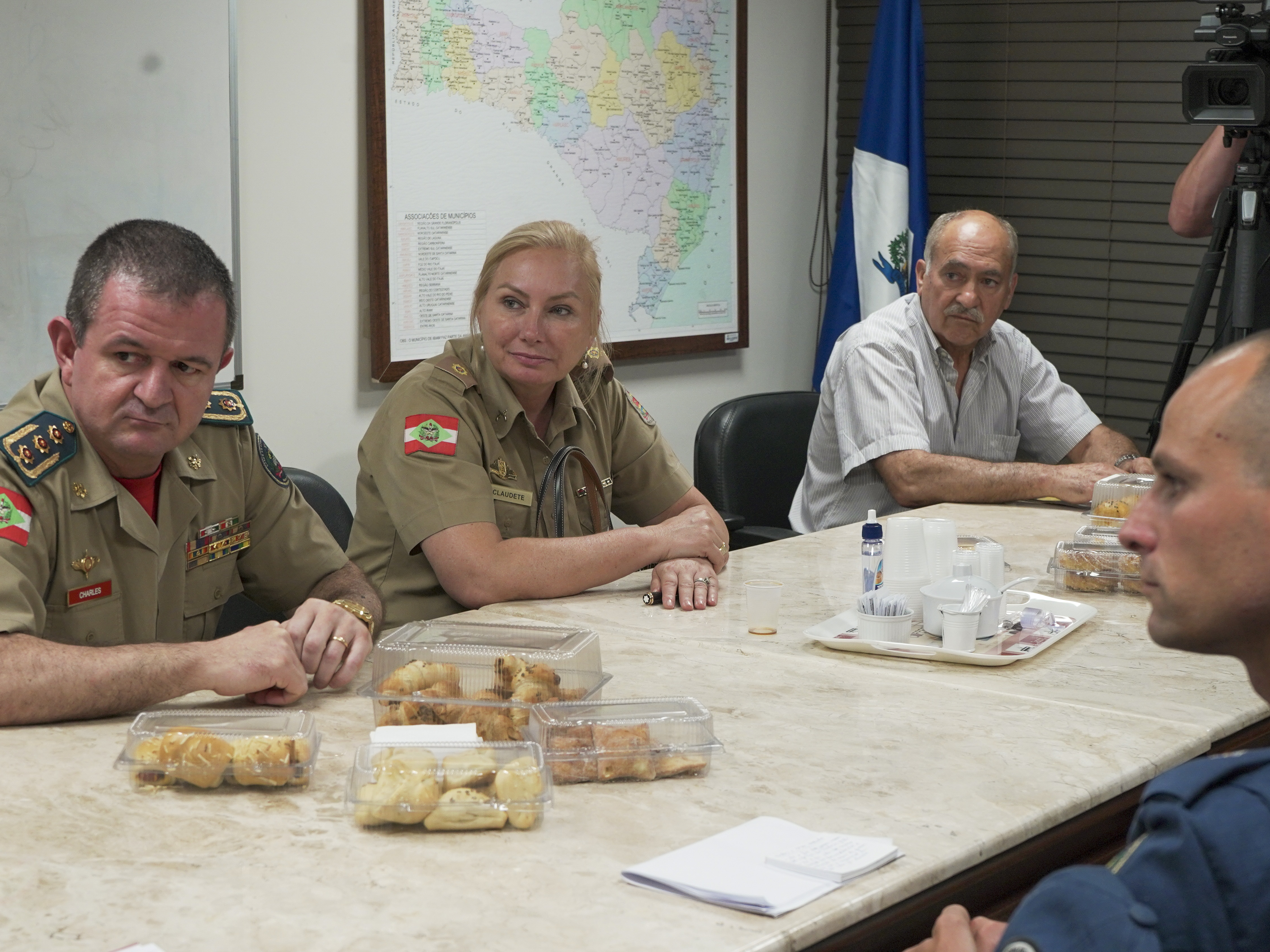 REUNIÃO – Secretário de Segurança Pública e Lideranças Militares