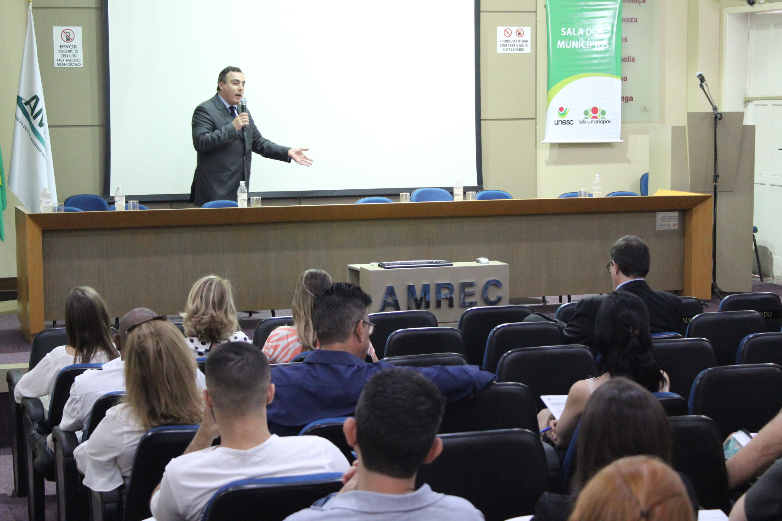Seminário Municipal de Agentes Públicos e Políticos