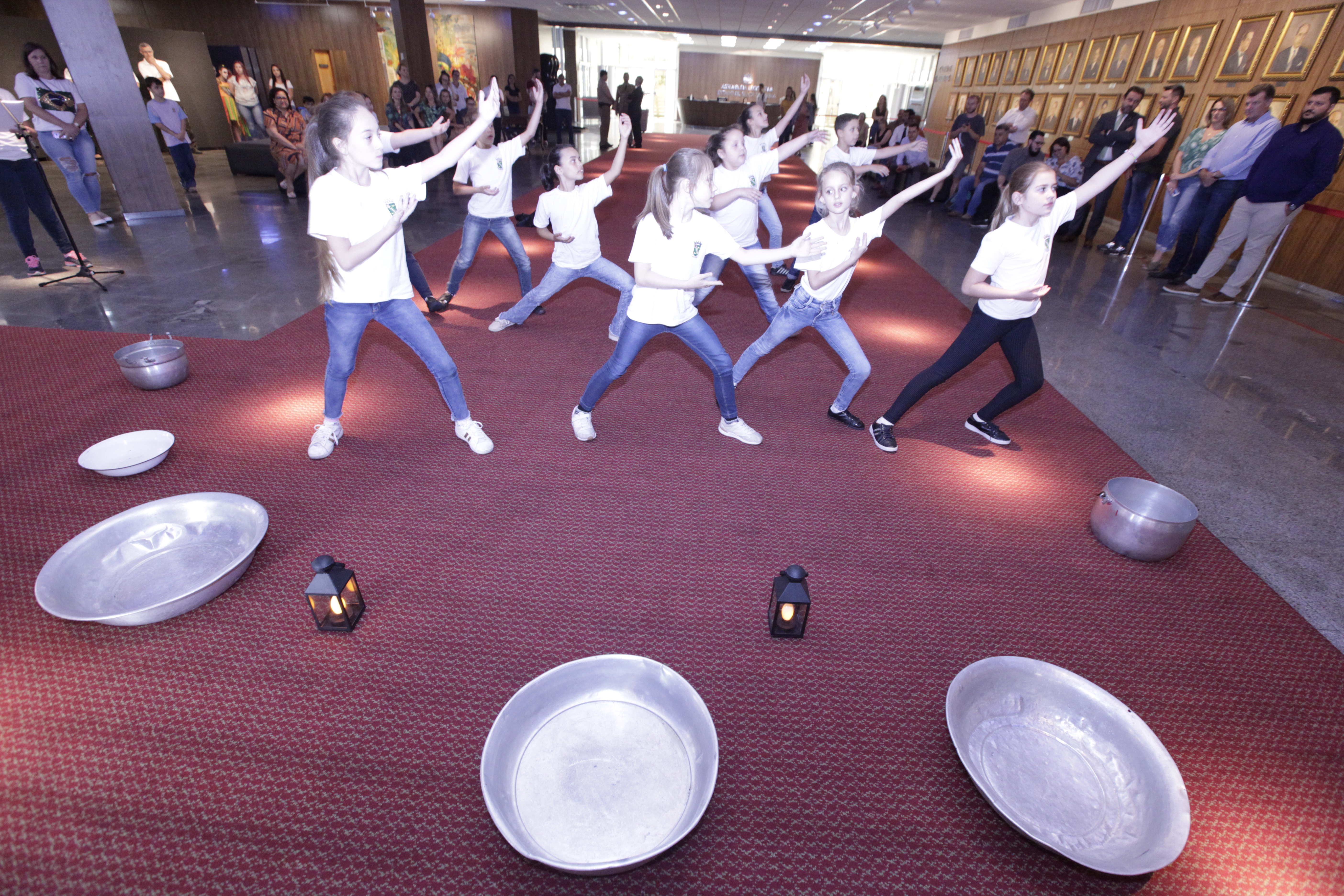 Apresentação Artística Dança Africana do Município de Lontras