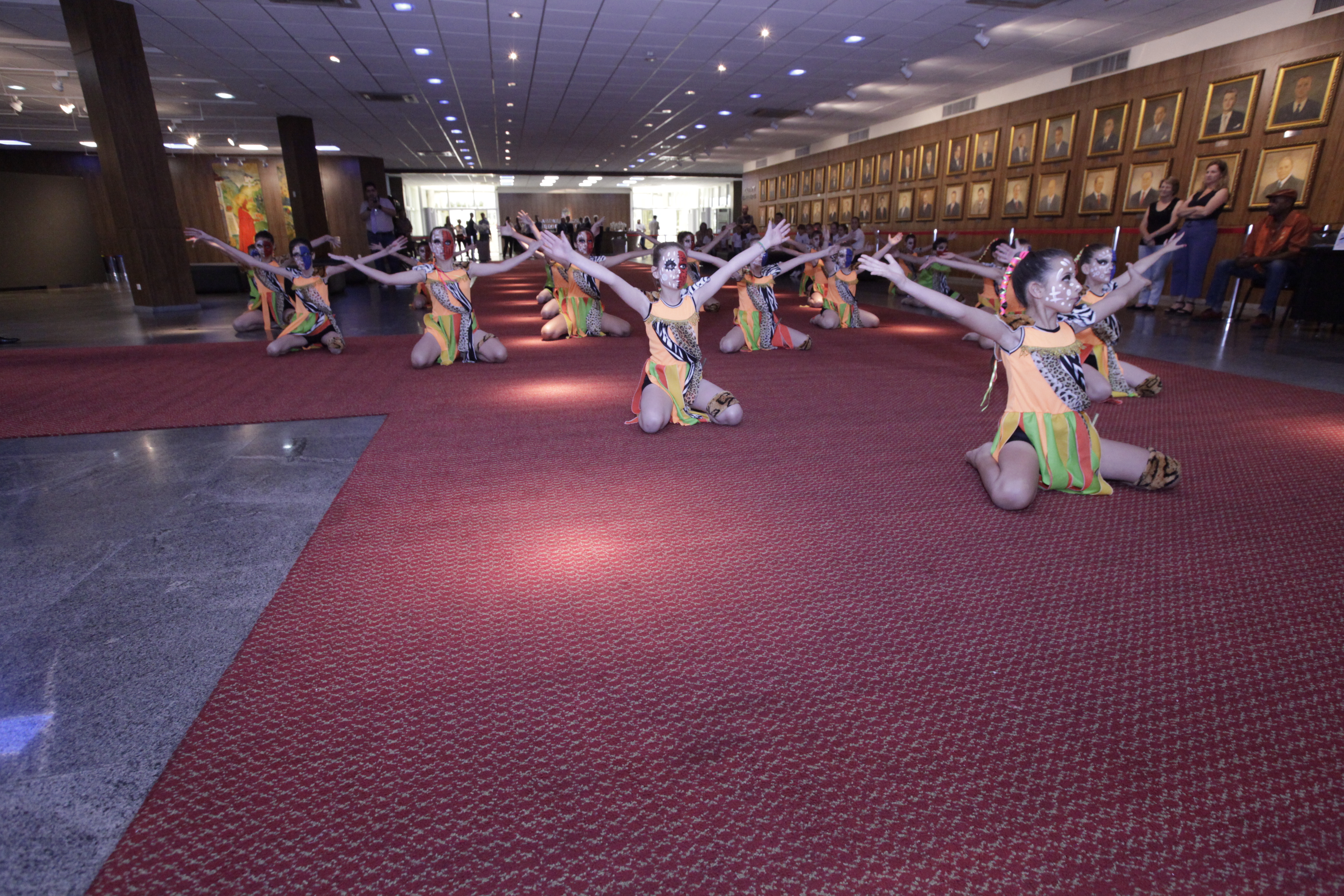 Apresentação Artística Dança Africana do Município de Lontras
