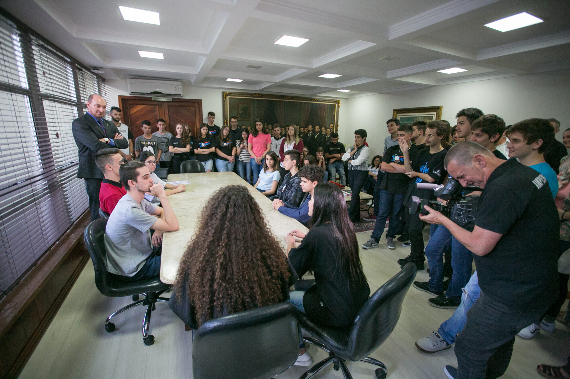 Deputados do Parlamento Jovem são recepcionados na Presidência