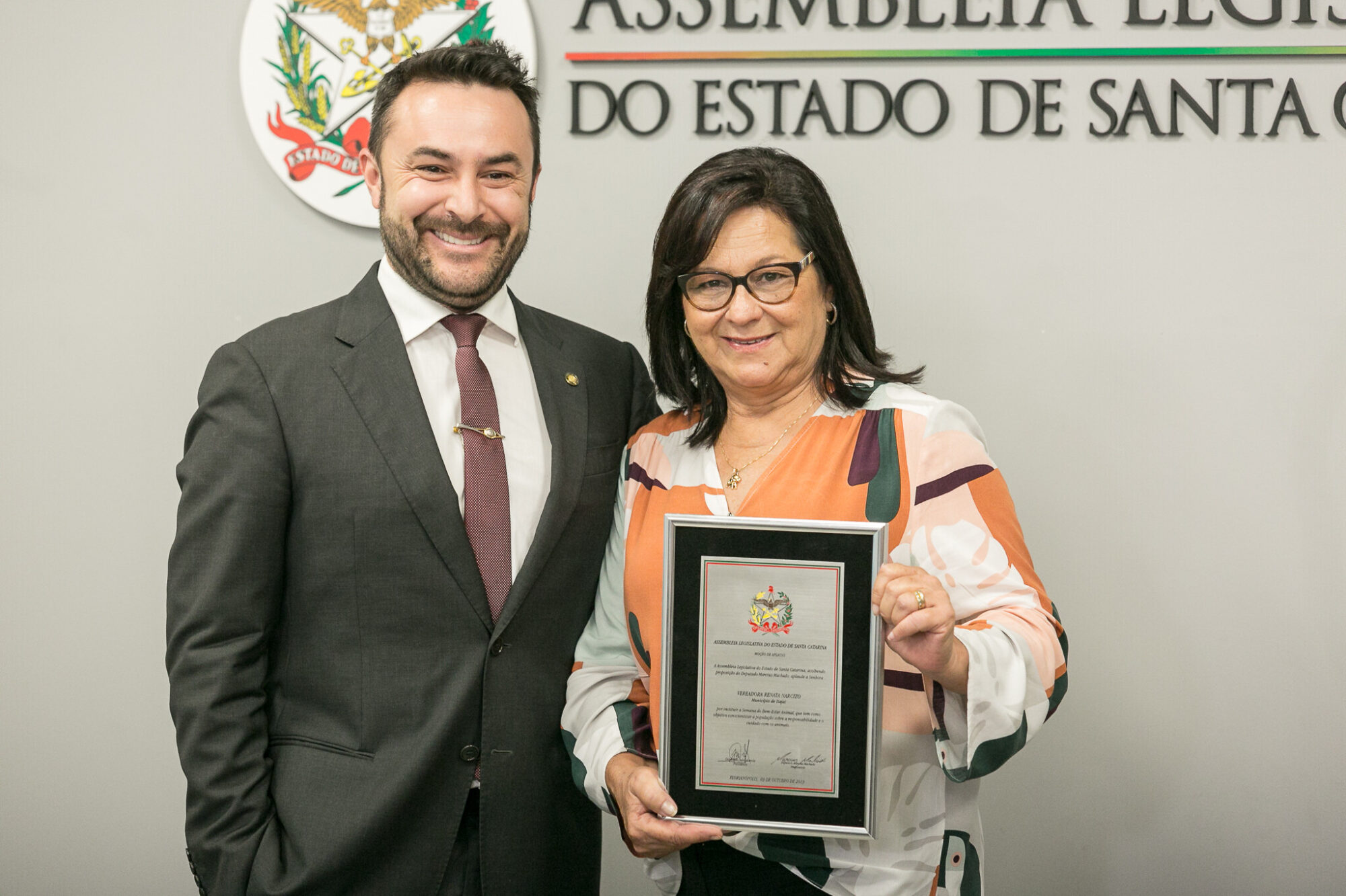 Deputado Marcius Machado entregou moção de aplauso