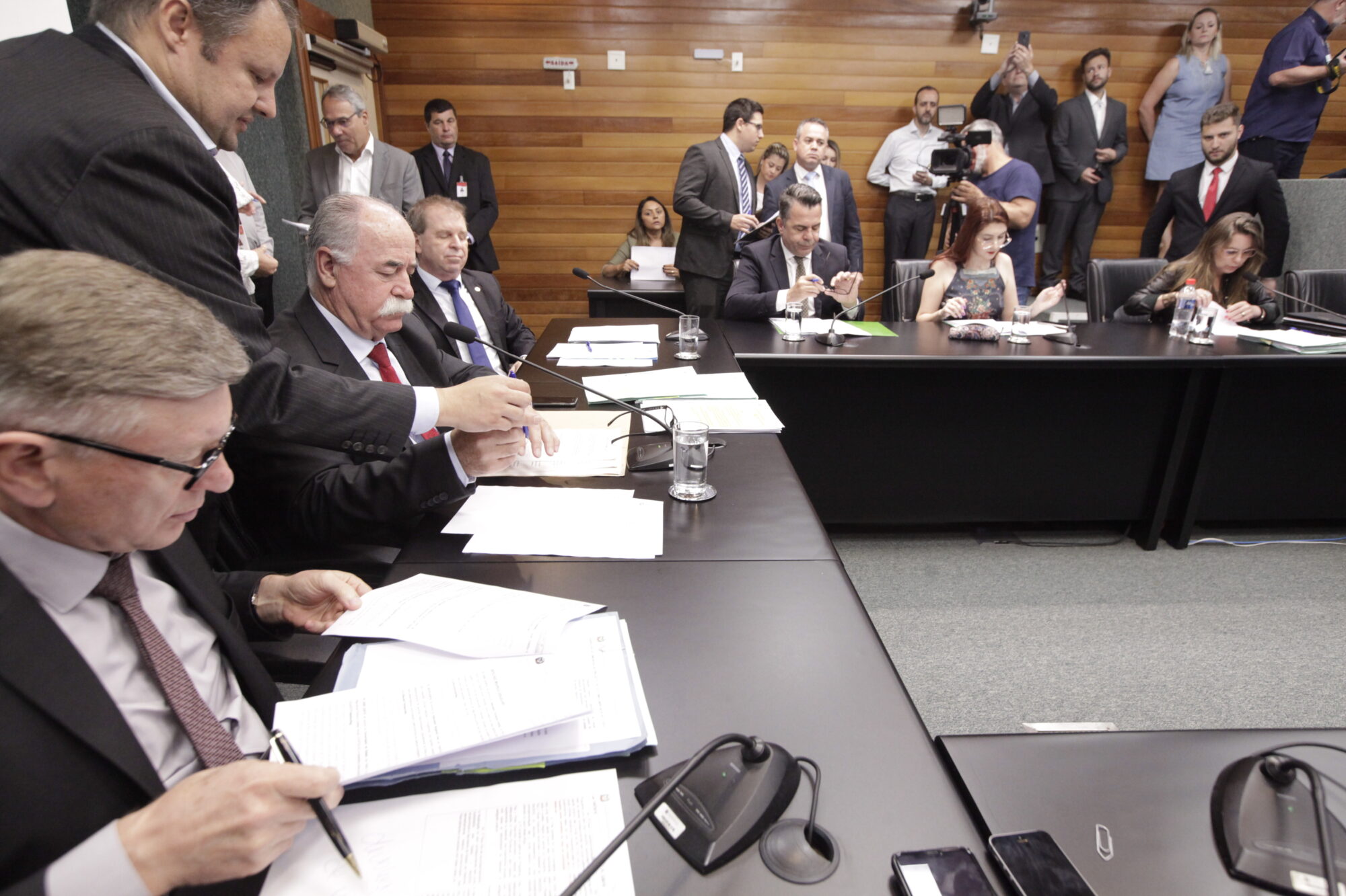 CCJ acata PLs que criam fundo e conselho da Segurança Pública