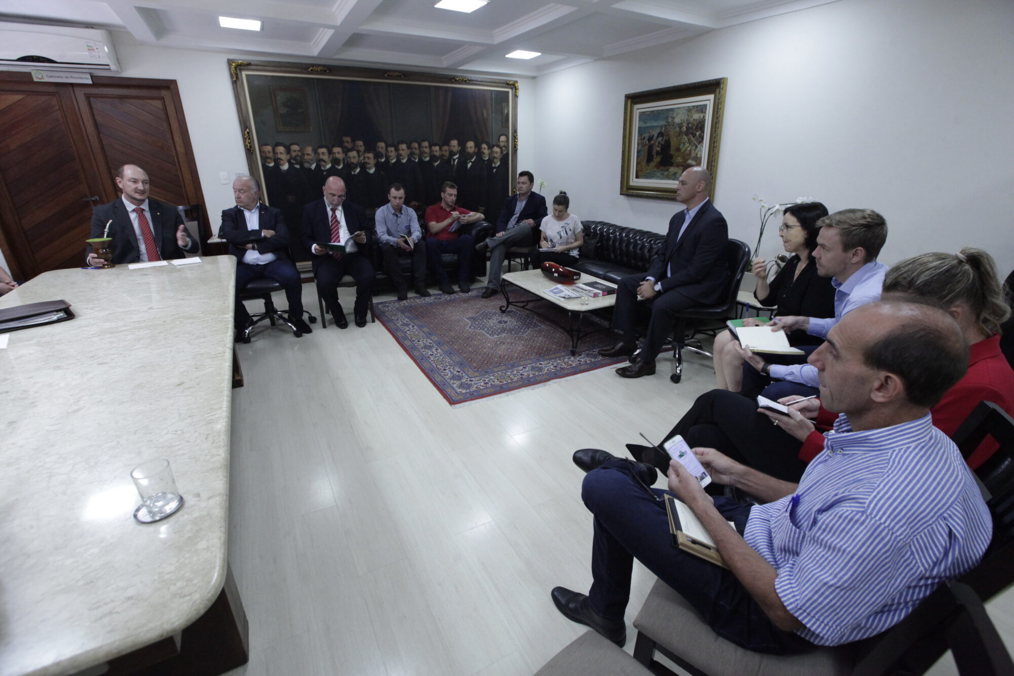 Reunião na Alesc trata do recolhimento de carcaças de animais