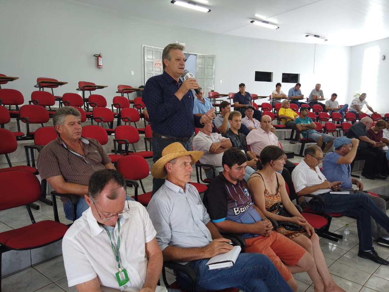 Comunidade participou ativamente das discussões na audiência pública