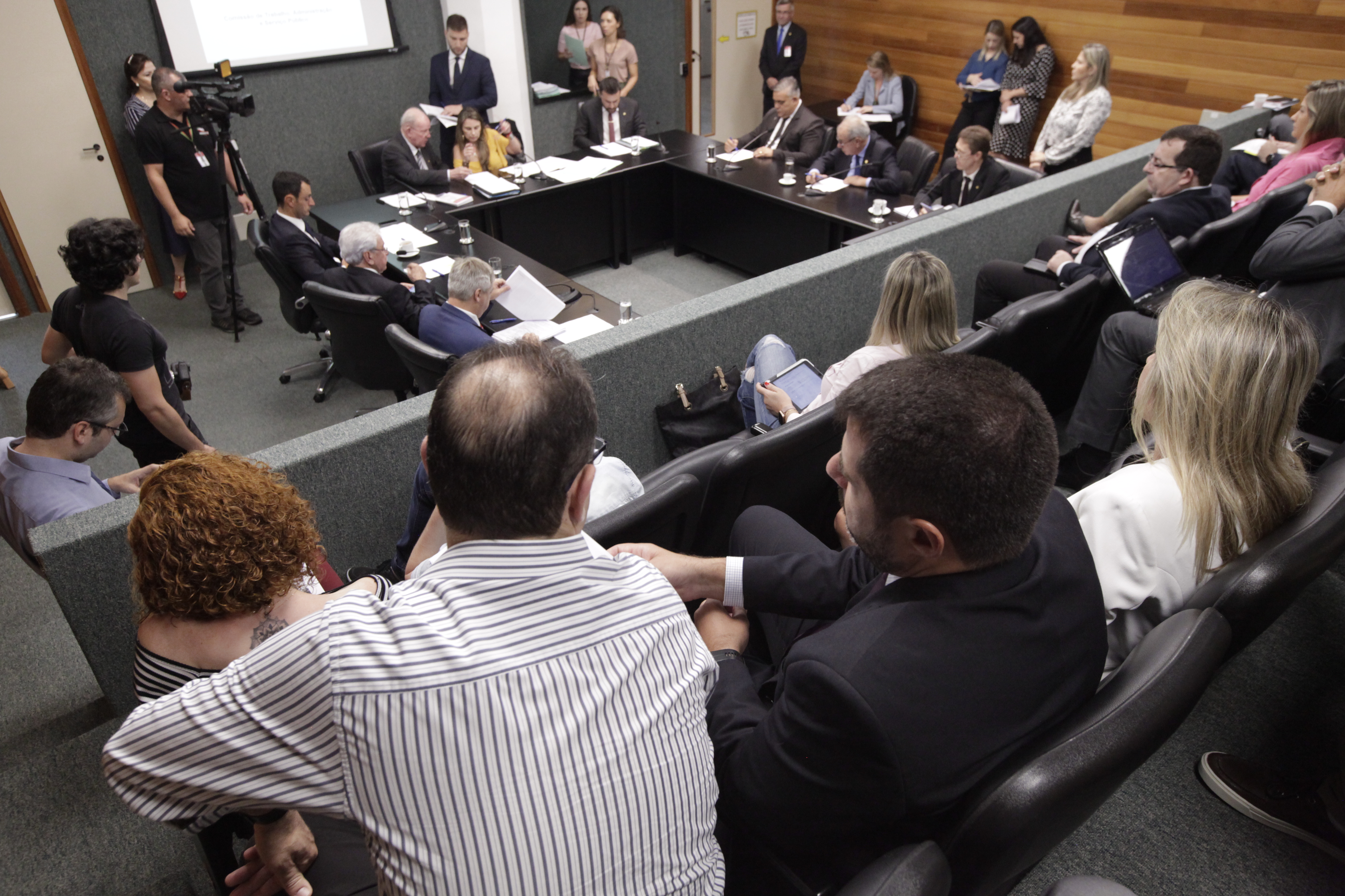 Comissão de Trabalho  Administração e Serviços Públicos