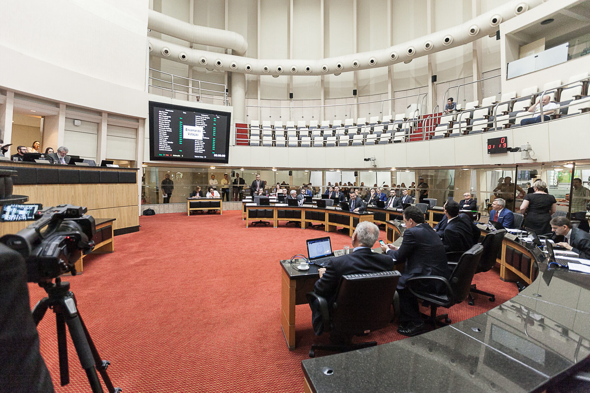 Plenário da Alesc aprova sete projetos de lei nesta terça-feira (3)