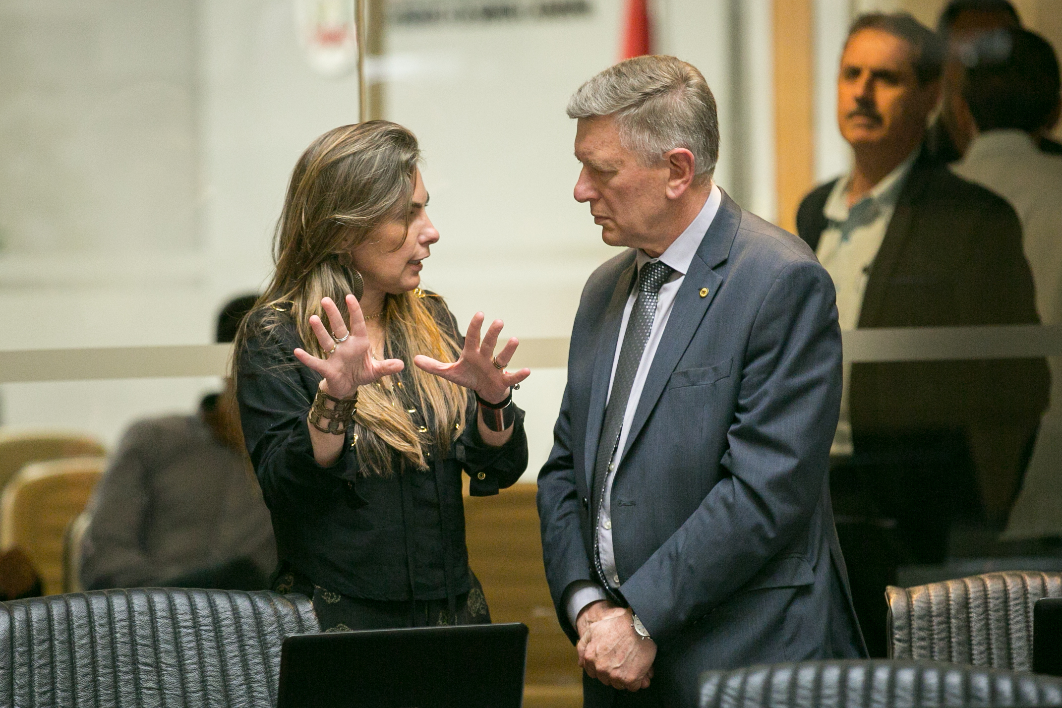 Deputada Paulinha (PDT) e Deputado Milton Hobus (PSD)