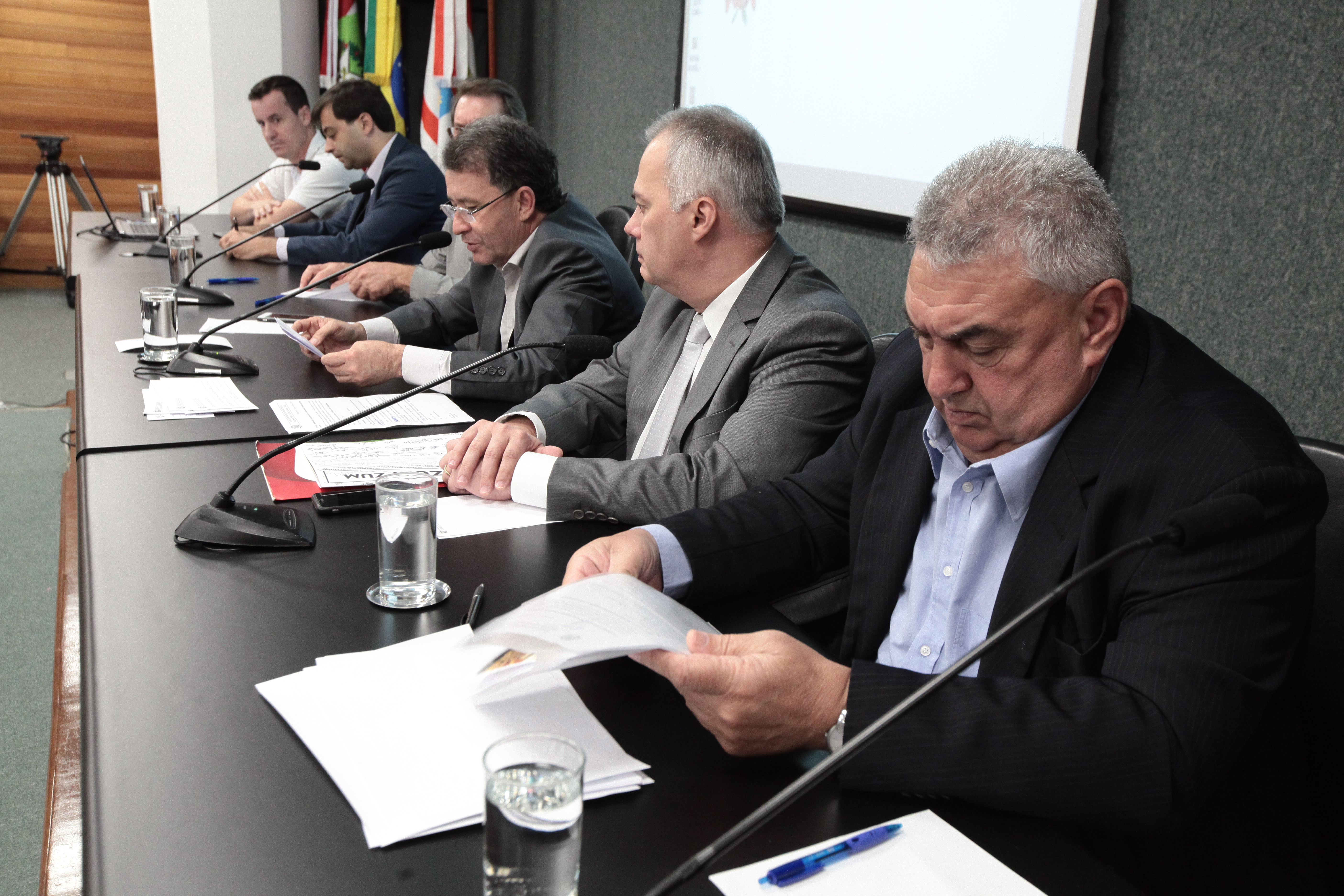 Frente Parlamentar da Apicultura