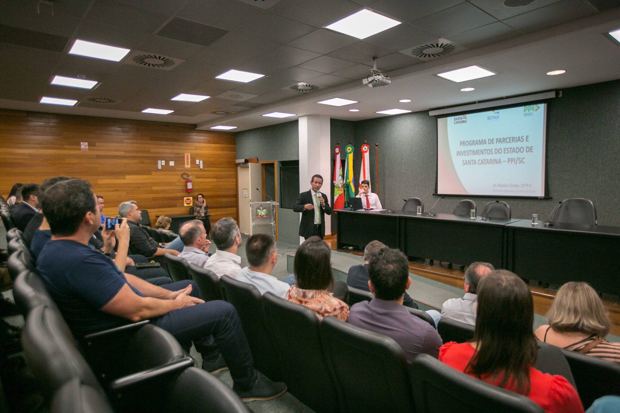 Governo e entidades criticam PEC sobre PPPs