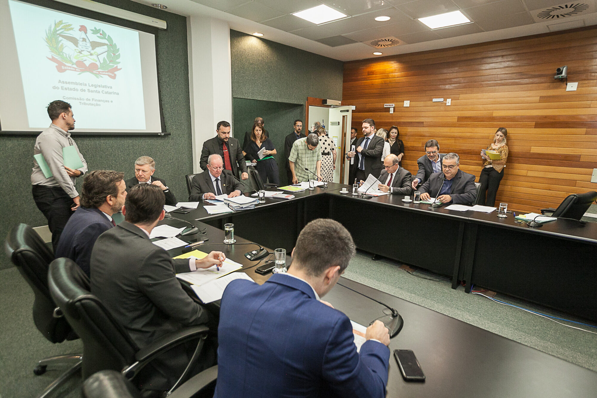 Fundo de Reaparelhamento da Defensoria Pública passa por mais uma comissão da Alesc