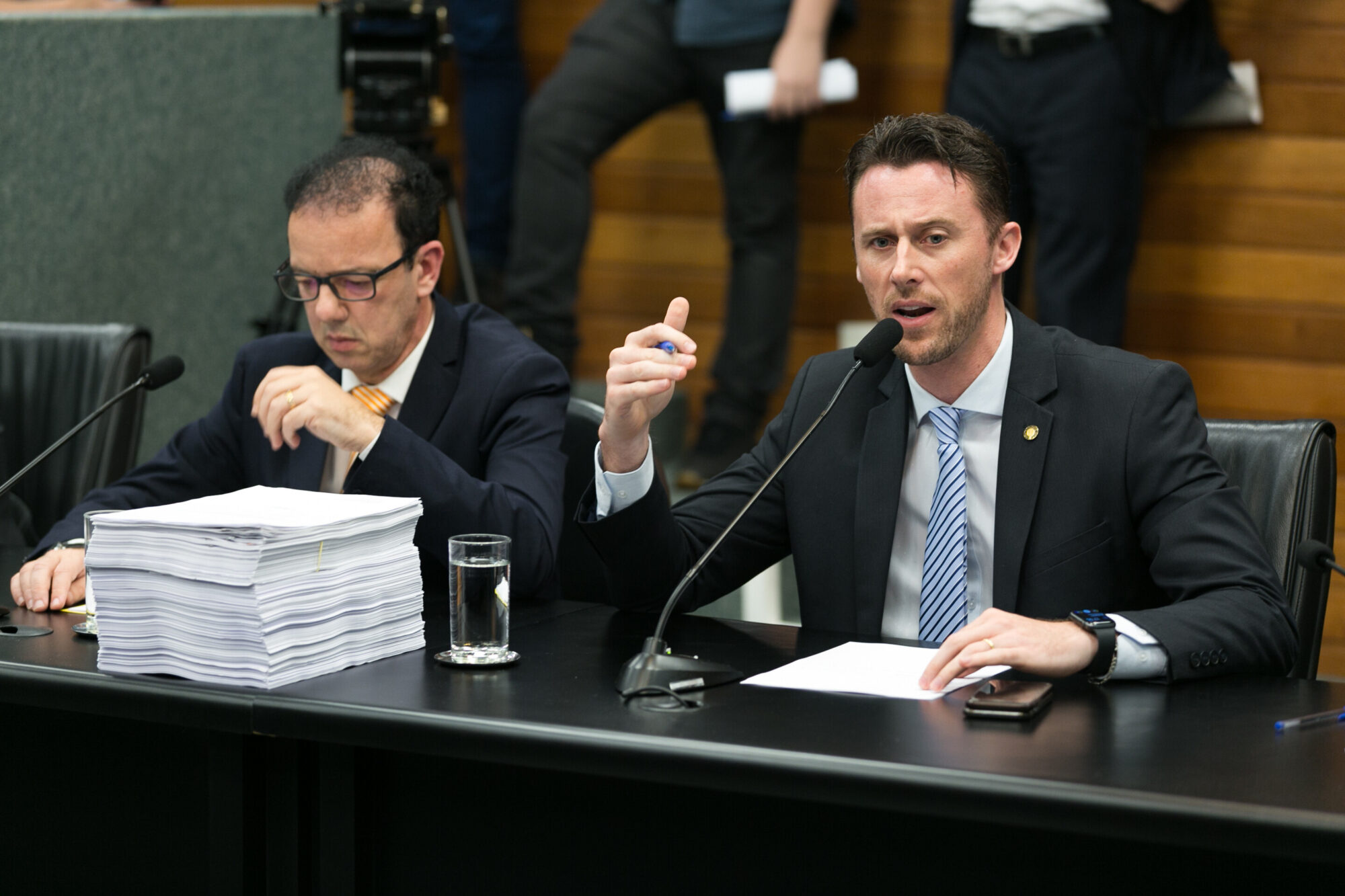 CPI rejeita relatório de Bruno Souza; votação de novo parecer ocorre nesta quarta