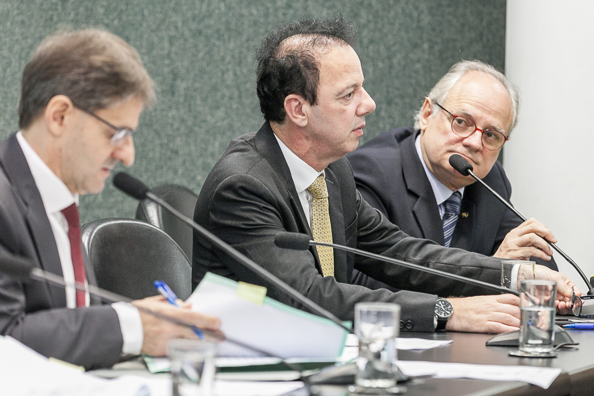 Emenda do deputado Dr. Vicente permite vacina em farmácia