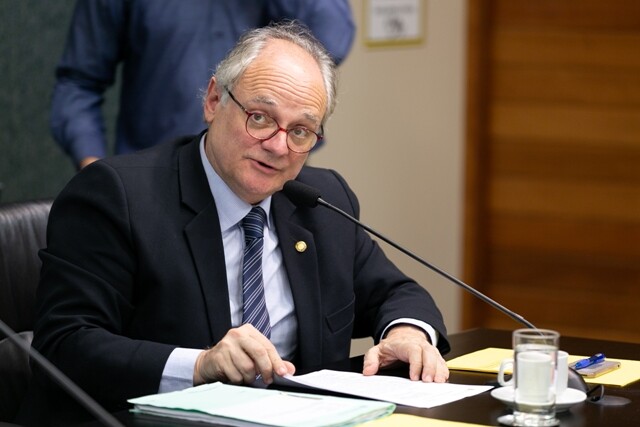 Relatório que endurece lei contra farra do boi é aprovado em comissão
