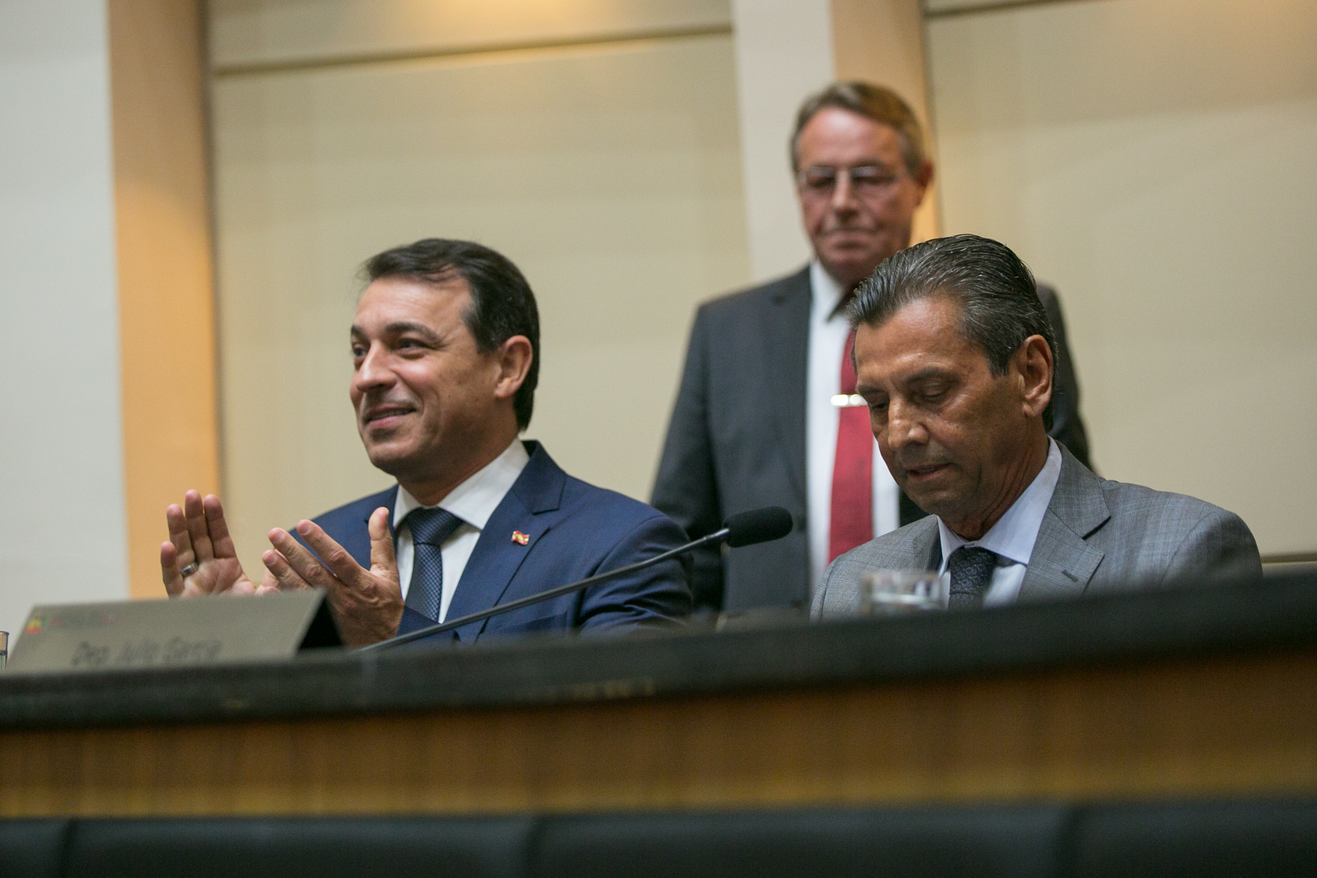 Presidente da Assembleia Legislativa de Santa Catarina, deputado Julio Garcia (PSD) e Governador Carlos Moisés da Silva (PSL)