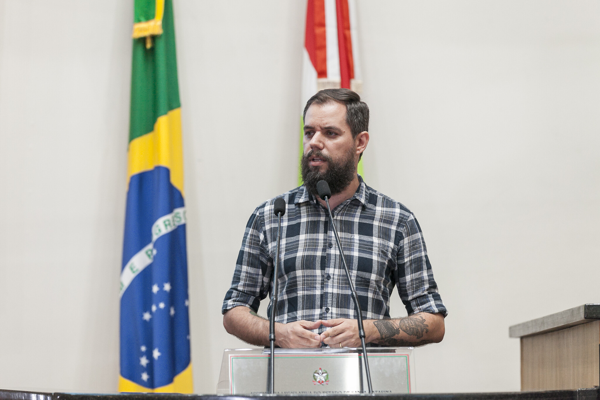 Eletricitários denunciam conflito de interesses na Celesc