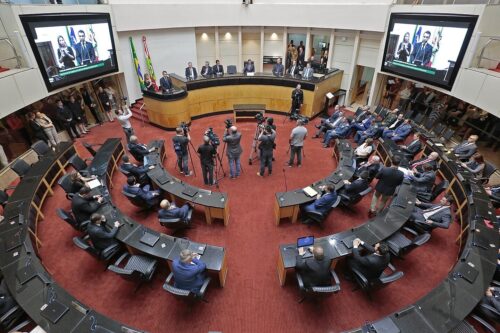 Alesc inicia as atividades de 2020 com a leitura da Mensagem do Governador