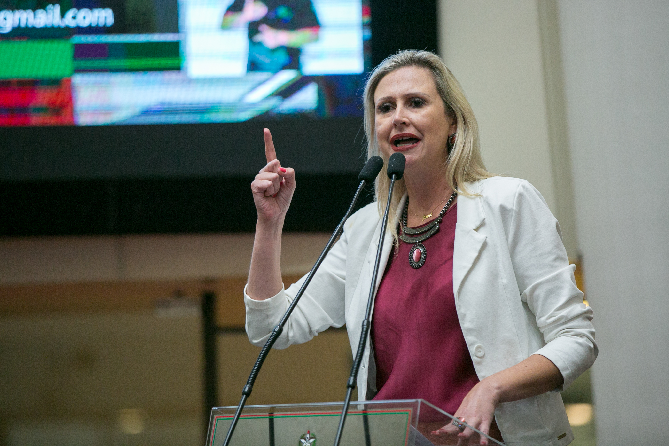 Deputada Anna Carolina (PSDB)