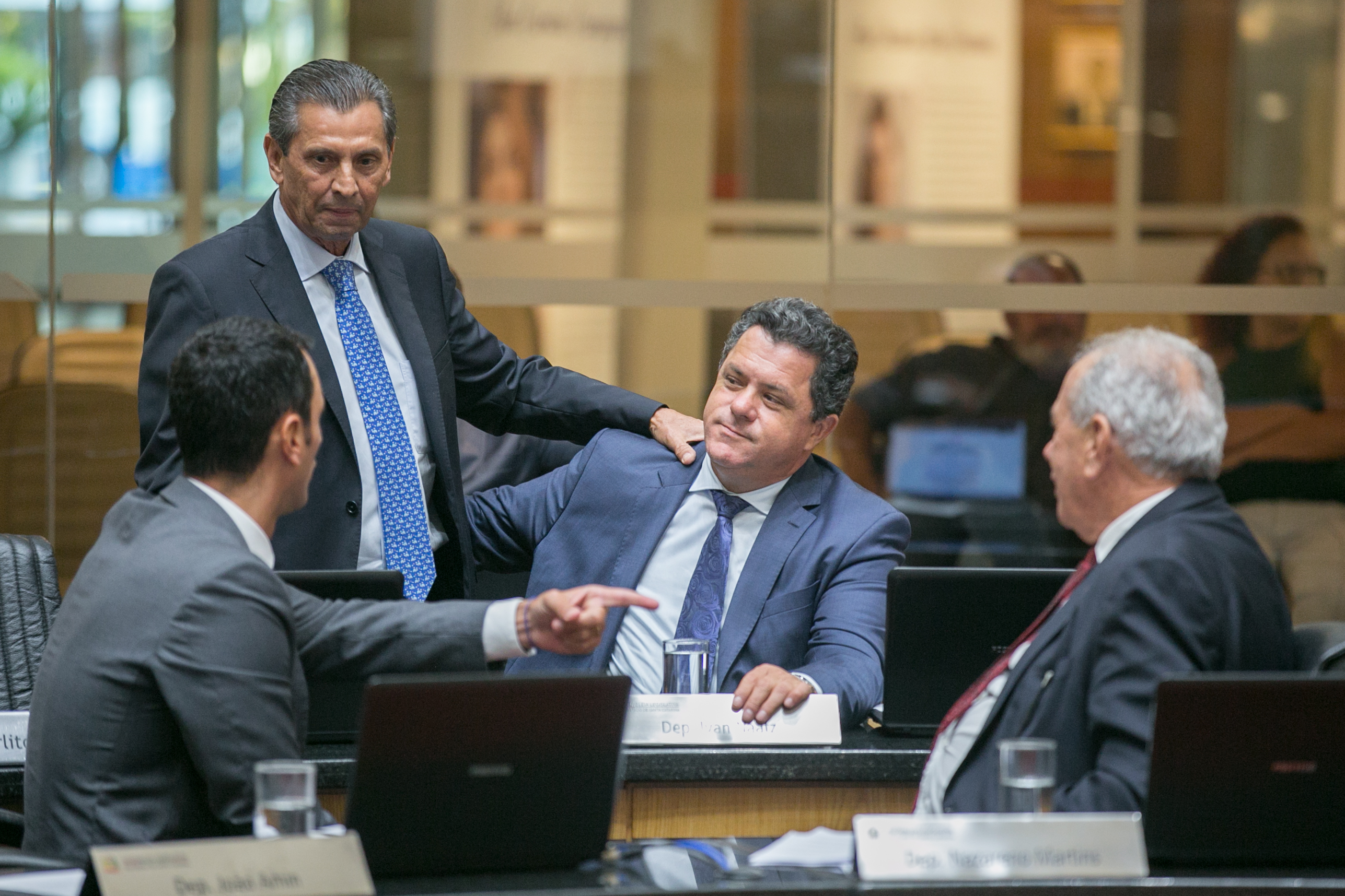 Deputado João Amin (PP), 
Deputado Julio Garcia (PSD), Deputado Ivan Naatz (PL) e 
Deputado Nazareno Martins (PSB)