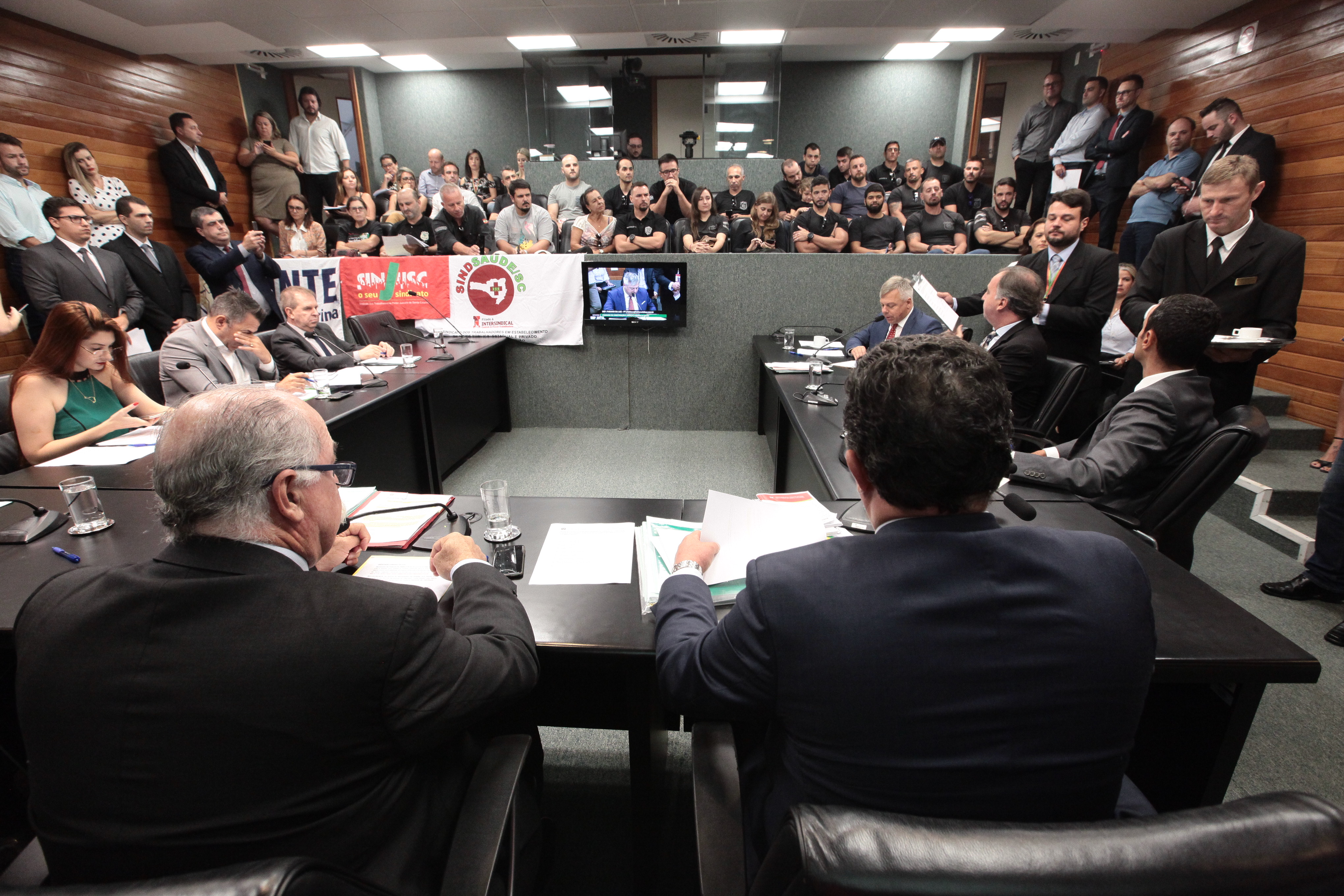 Comissão de Constituição e Justiça