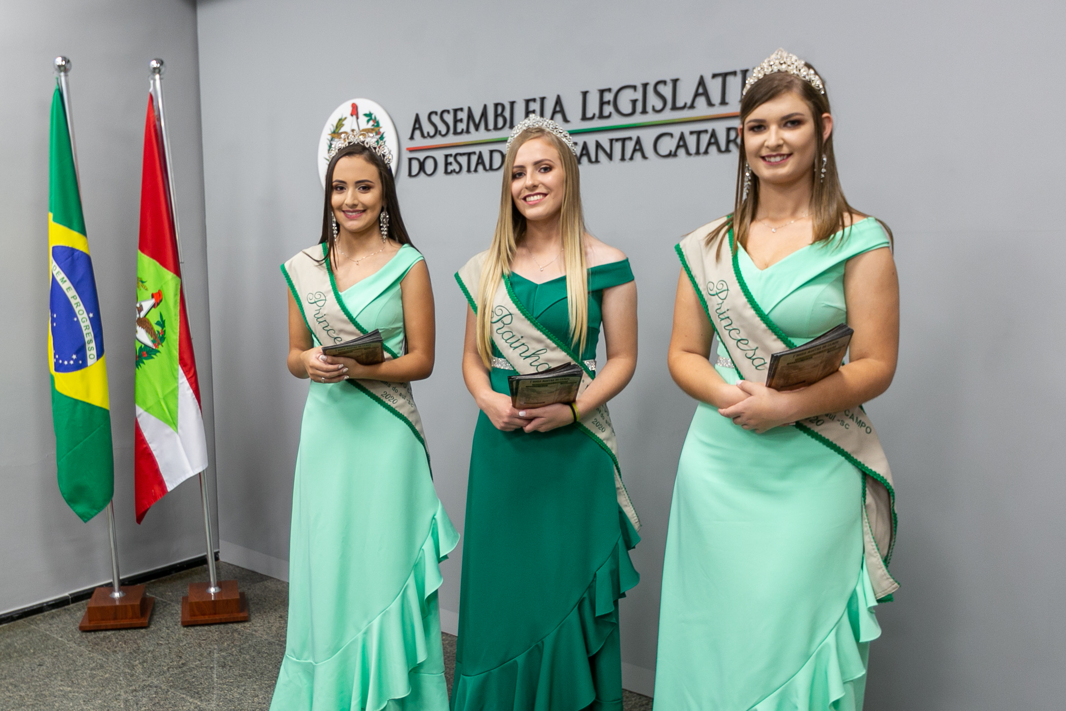 CONVITE – Rainha e Princesas convidam para a 38a. Mostra do Campo em Bocaina do Sul