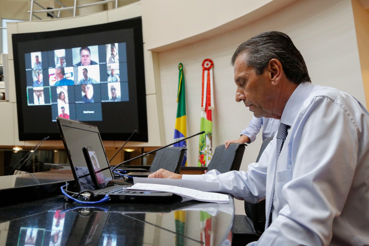ONLINE – Reunião com líderes