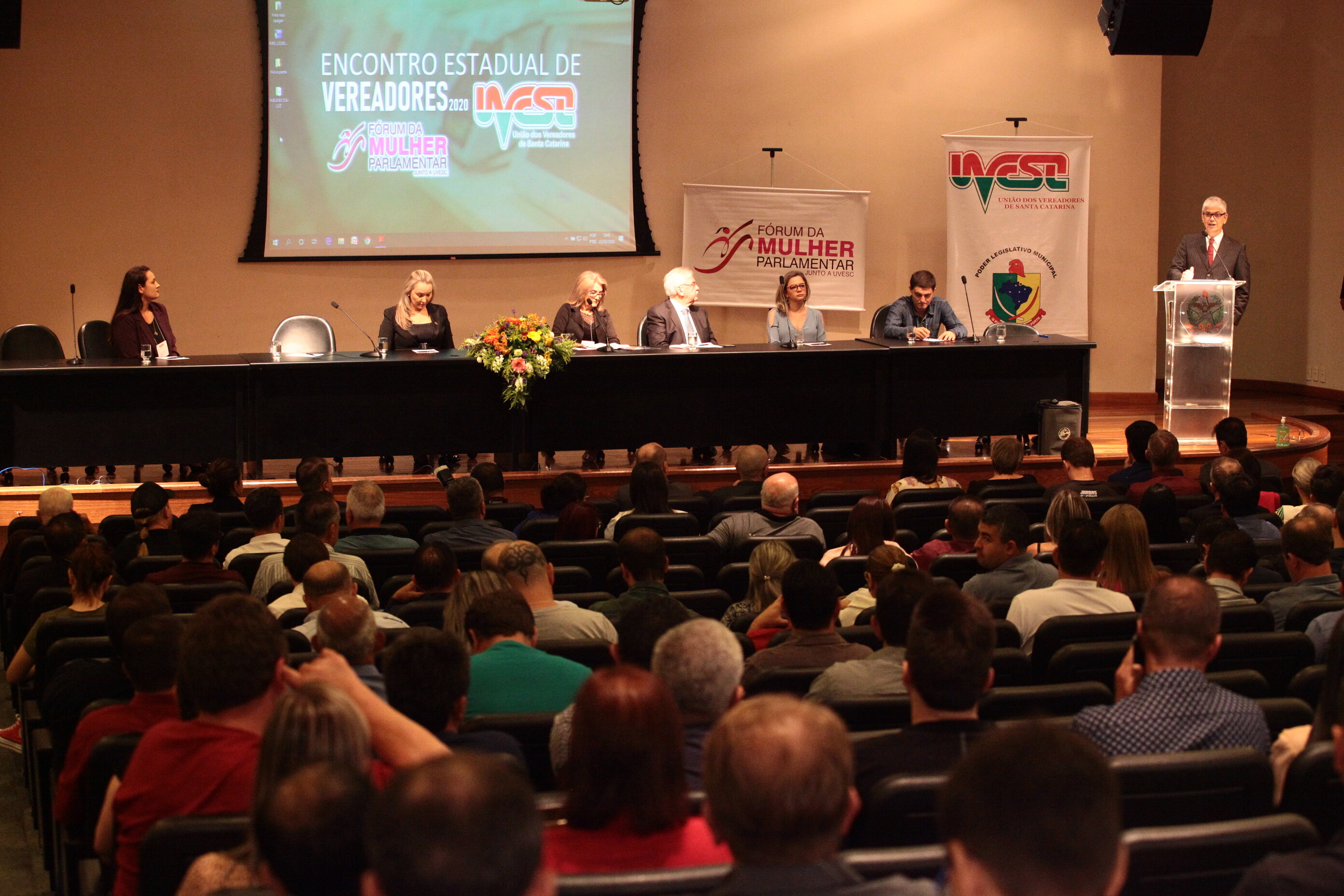 Presença das mulheres na política amplia pauta do Encontro de Vereadores