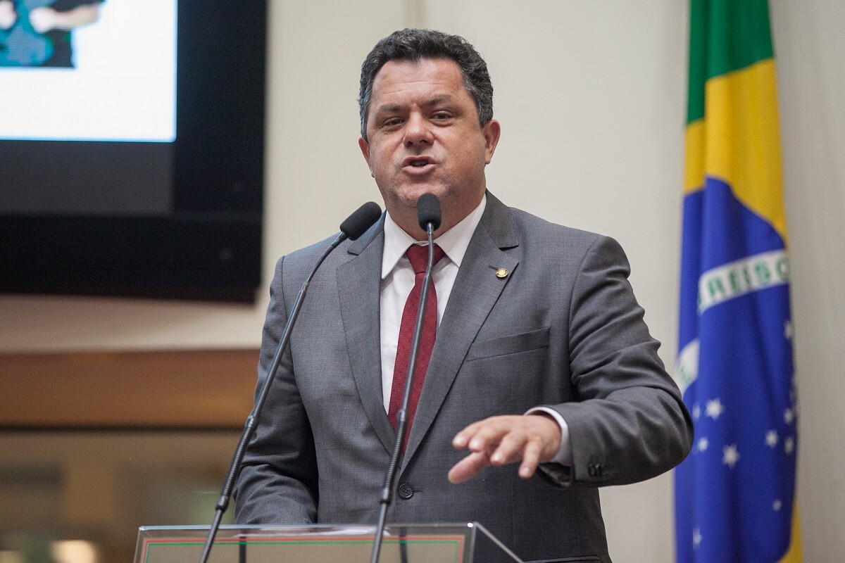 Naatz defende fiscalização permanente de atos do governo durante calamidade