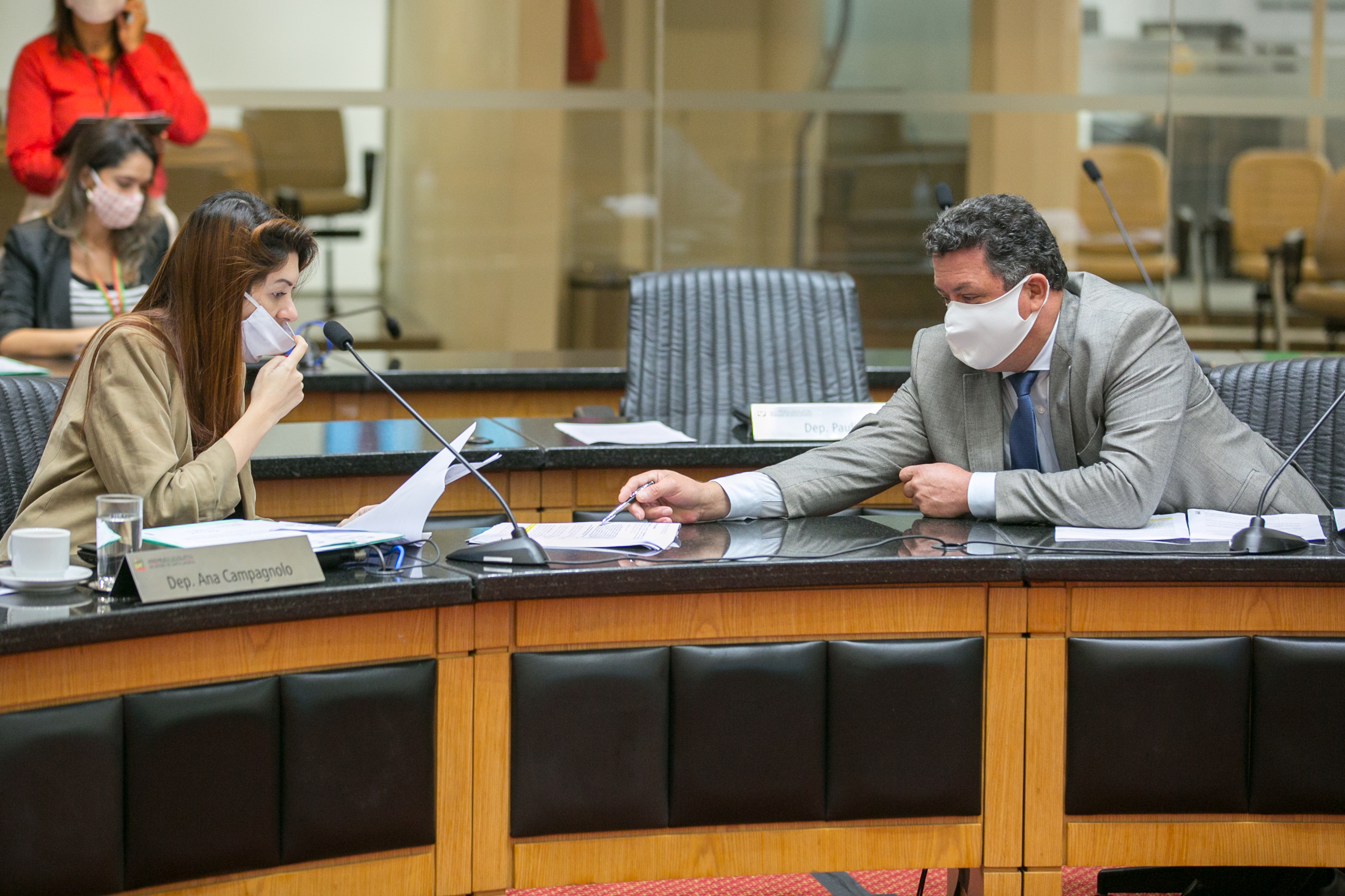 Deputada Ana Campagnolo (PSL) e Deputado Ivan Naatz (PL)