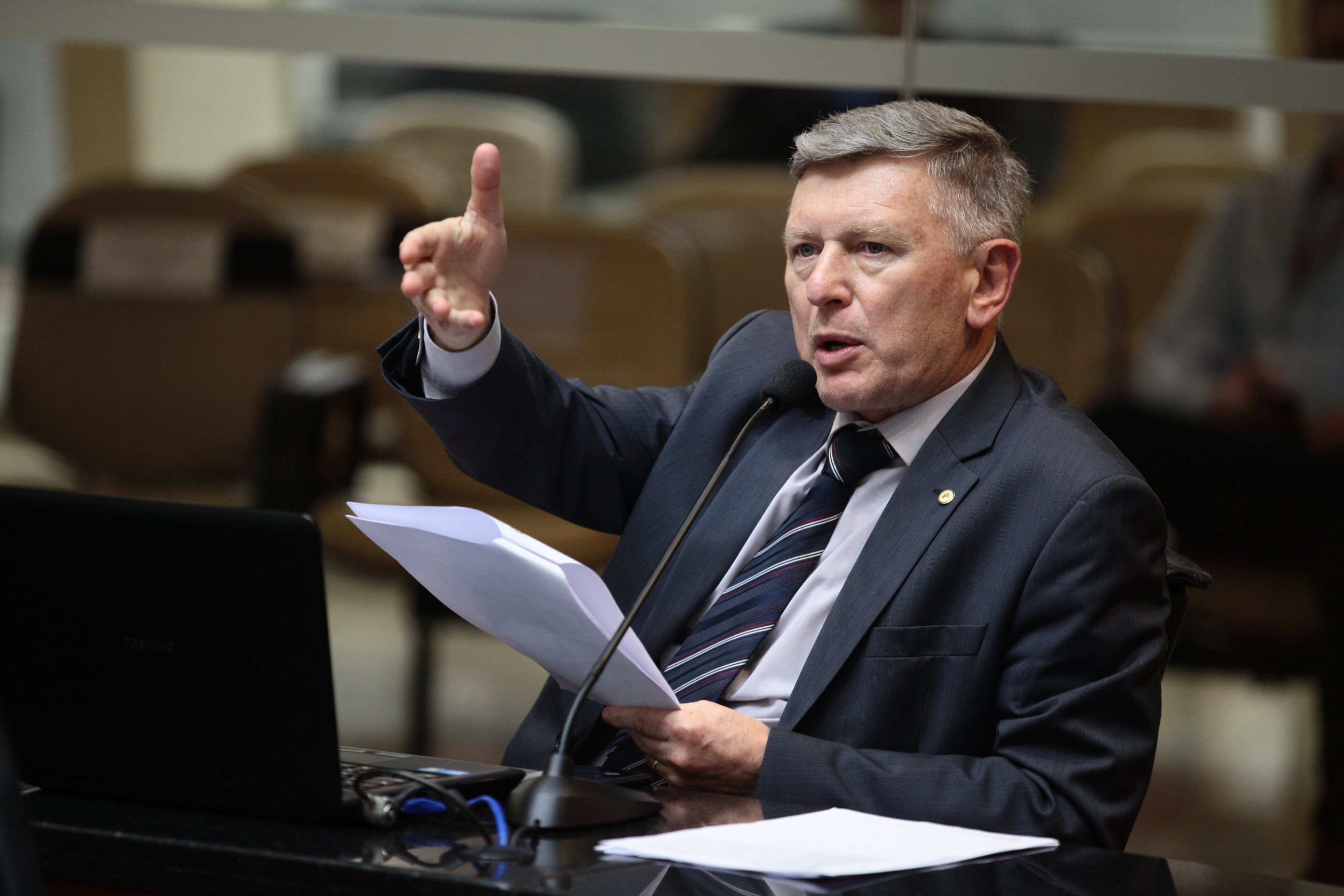 Sessão Plenária - Deputado Milton Hobus (PSD)