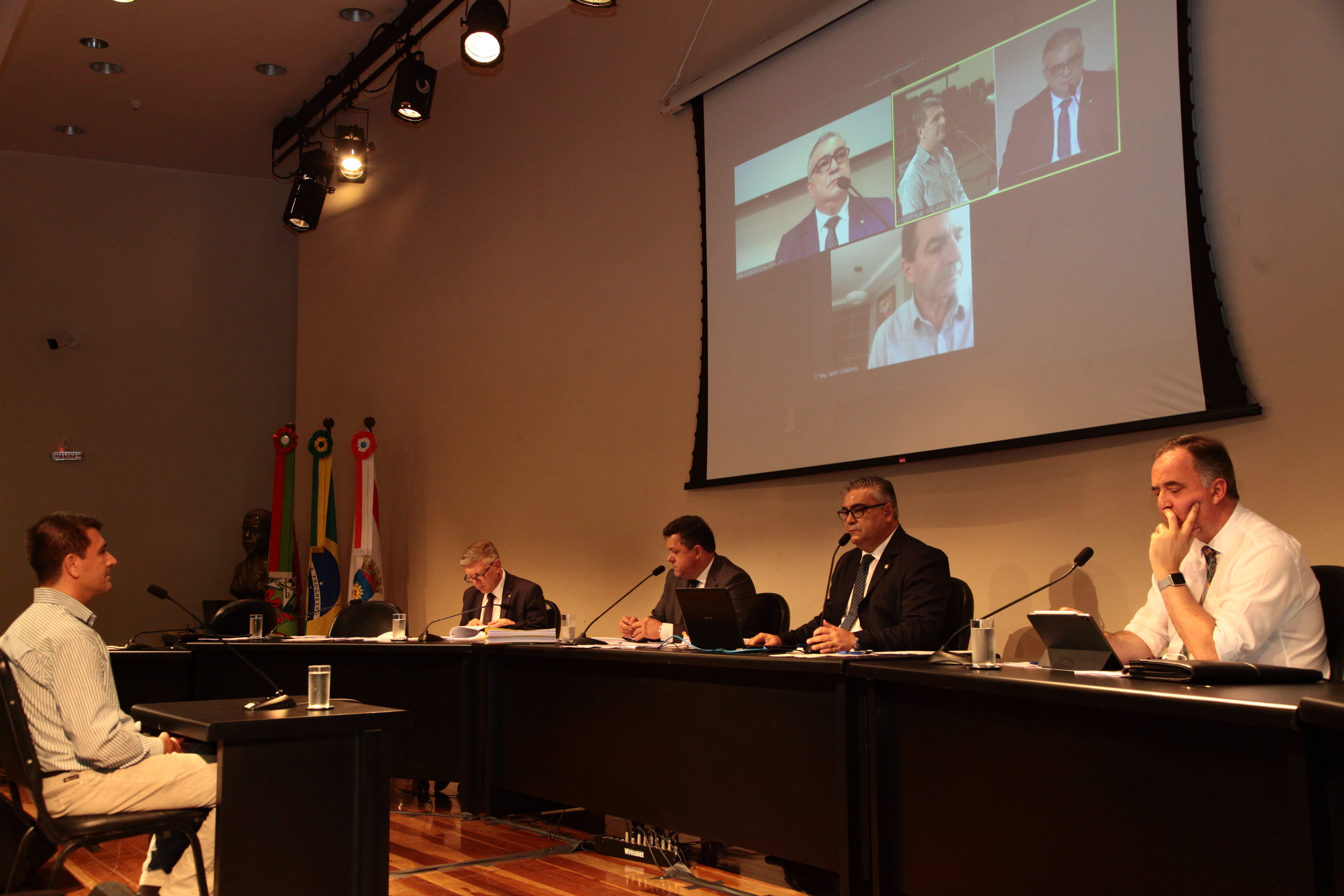 CPI dos Respiradores - Depoimento de Carlos Roberto Costa Júnior