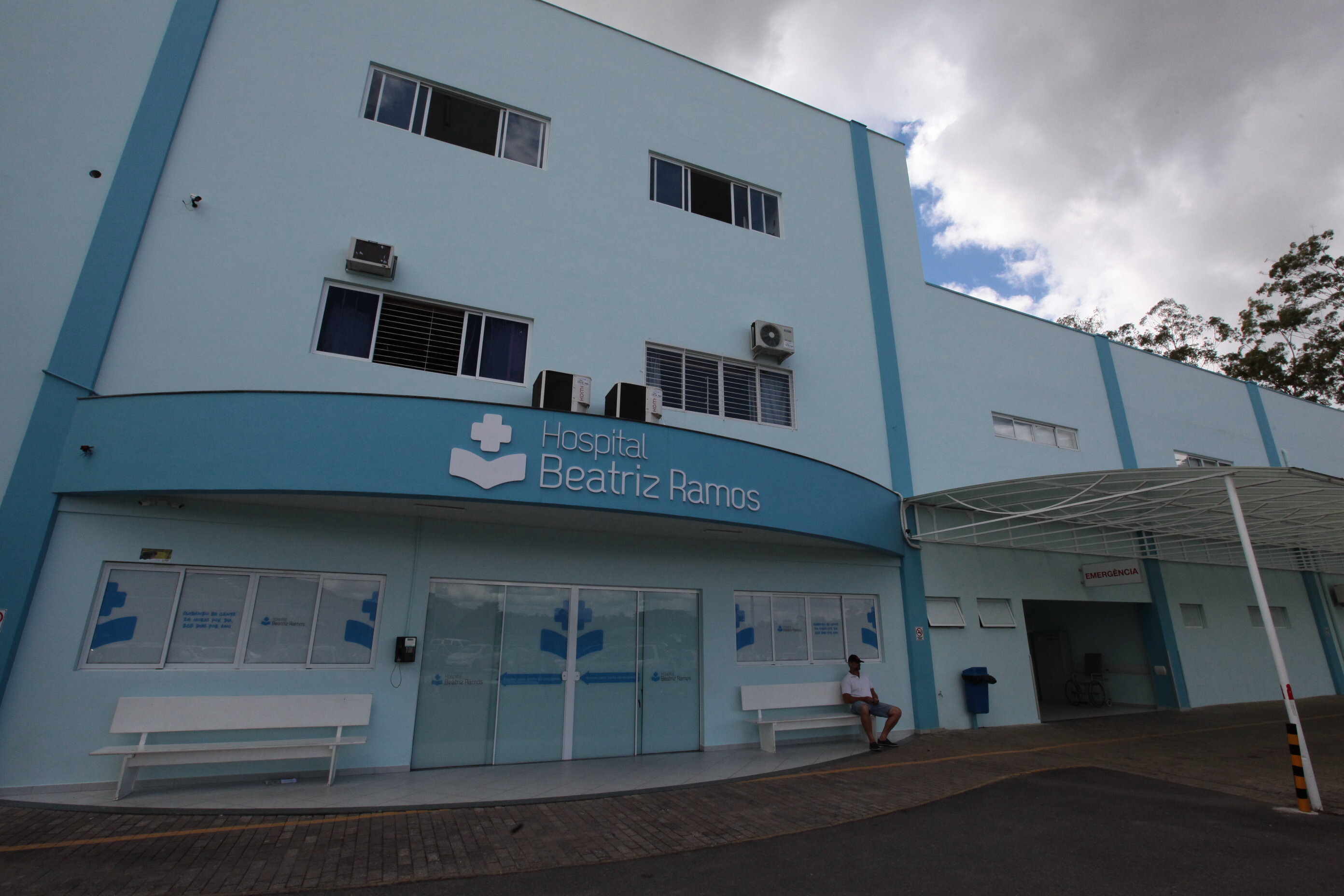 PLs sobre transparência e odontologia viram lei; isenção a hospitais é vetada