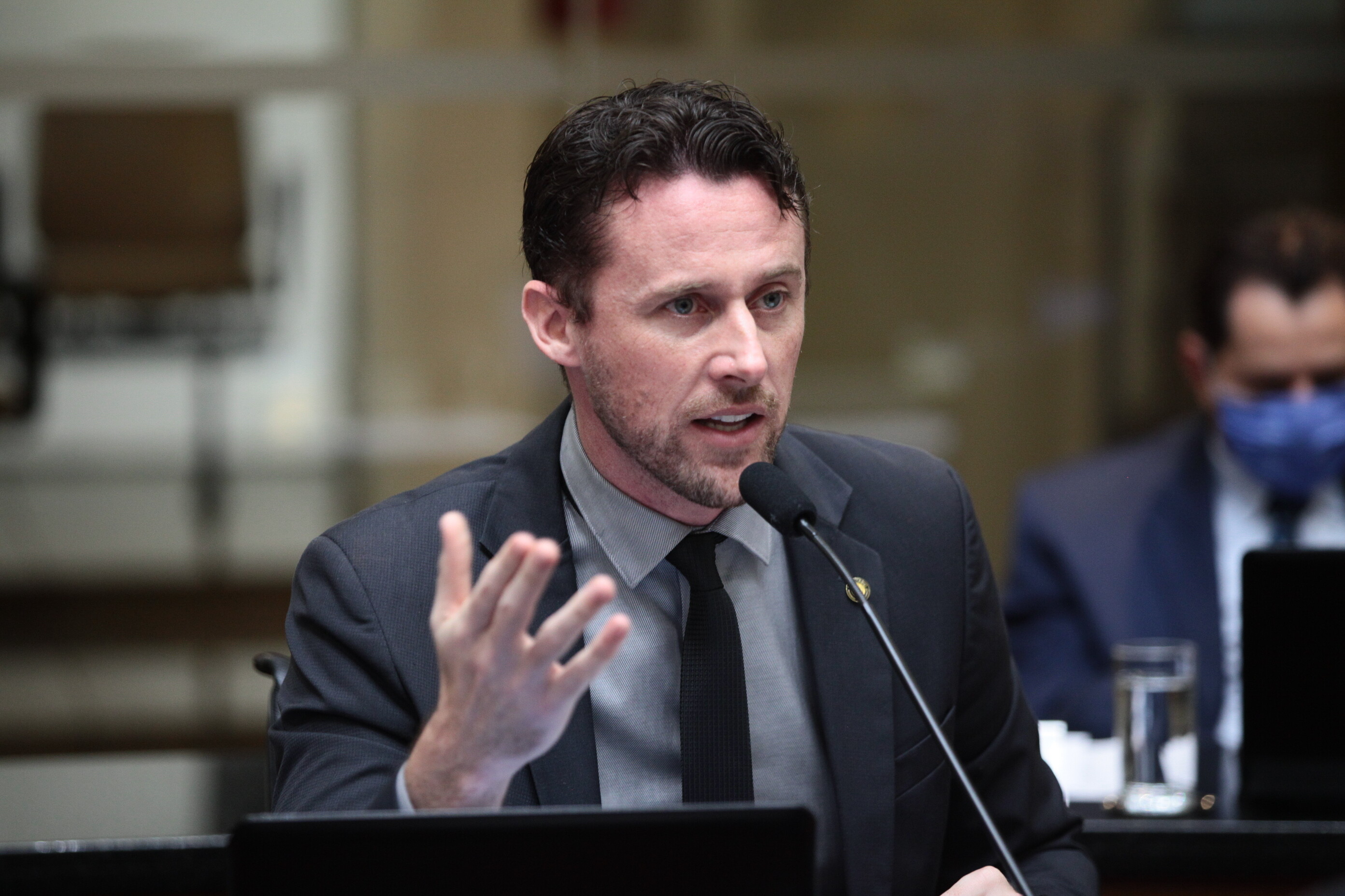 Baixa nos estoques de bancos de leite humano preocupa deputado