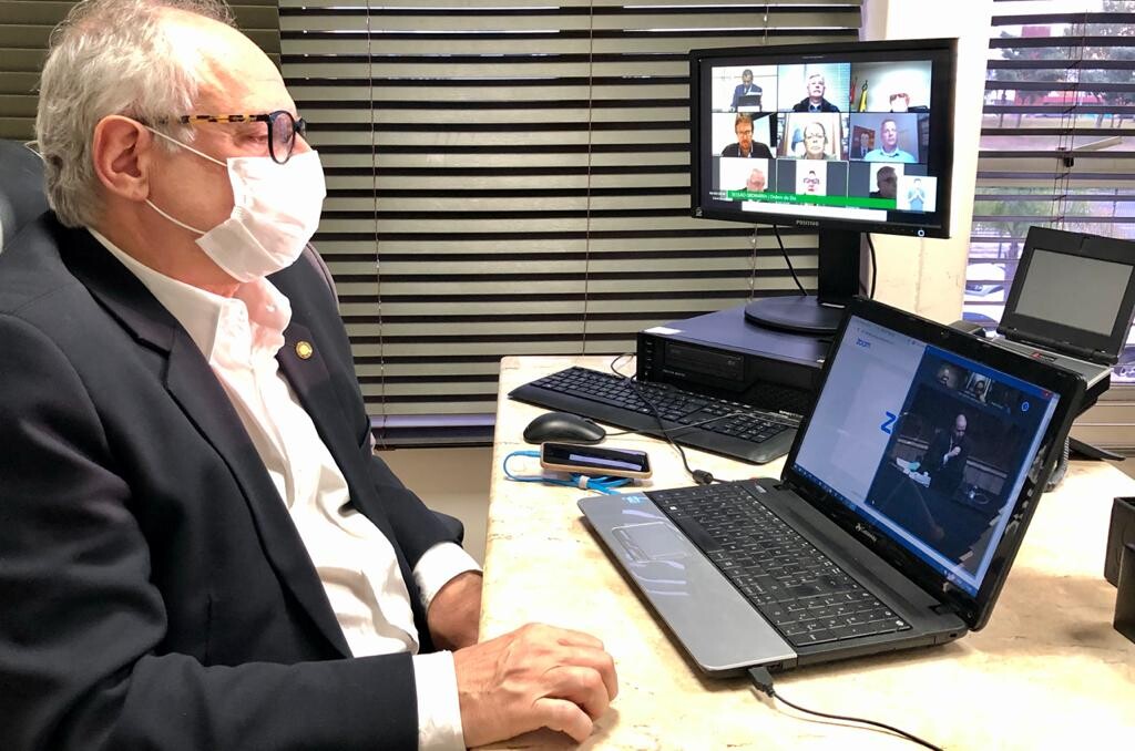 Dr. Vicente pede suspensão de contrapartida em convênios com o Estado