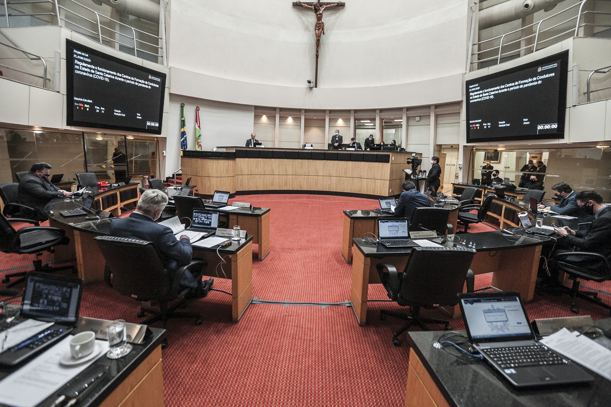 Moções relacionadas à UFSC voltam a provocar polêmica em plenário