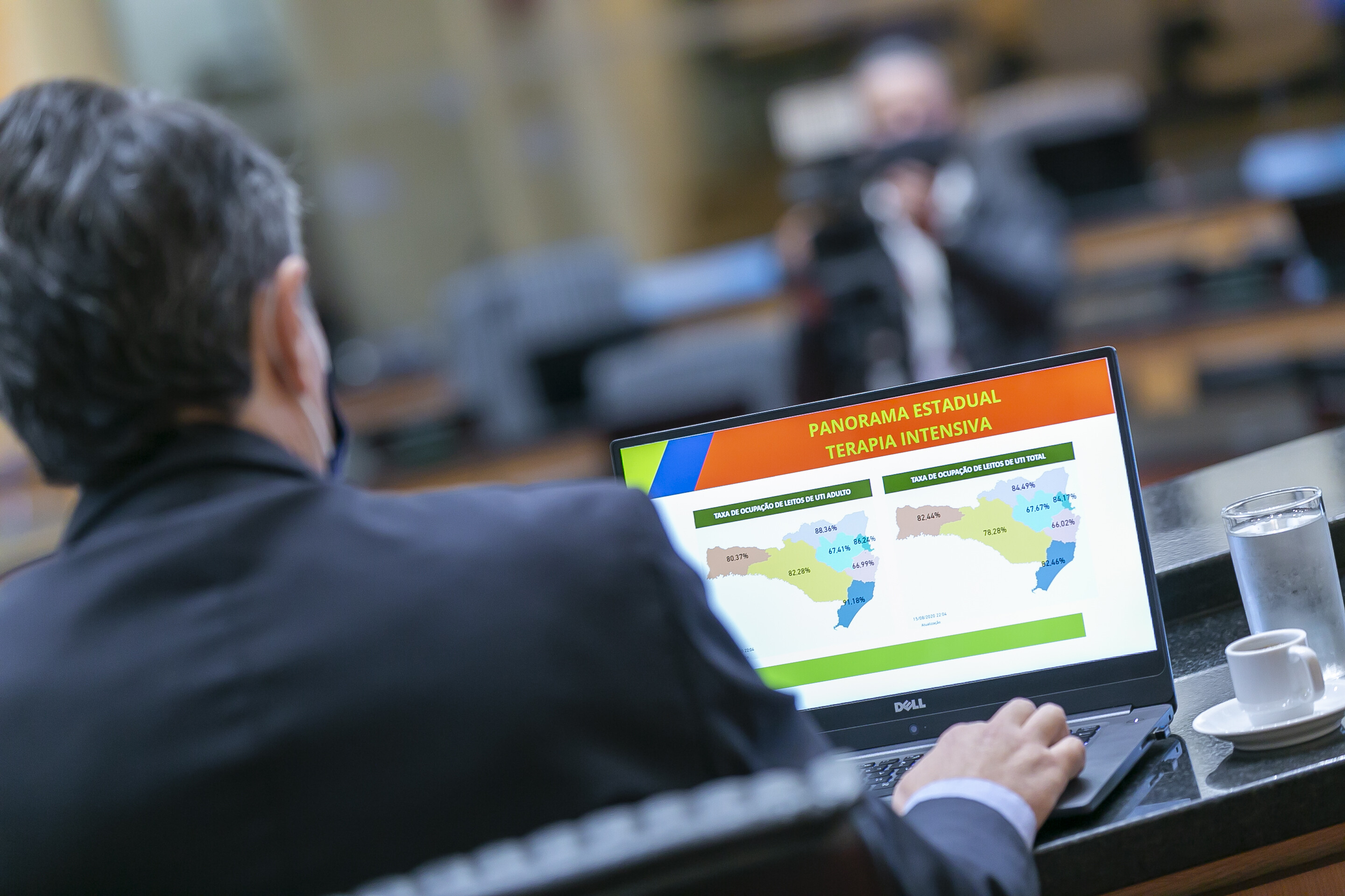 Comissão quer buscar solução para crise das clínicas de hemodiálise