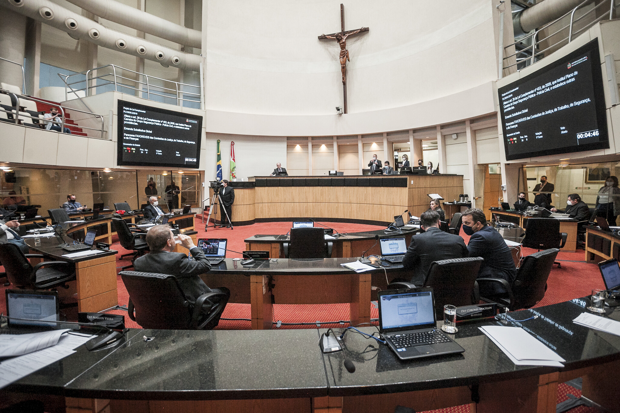 Aprovadas alteração no Plano de Carreira da PC e restrição a reajuste de tarifas
